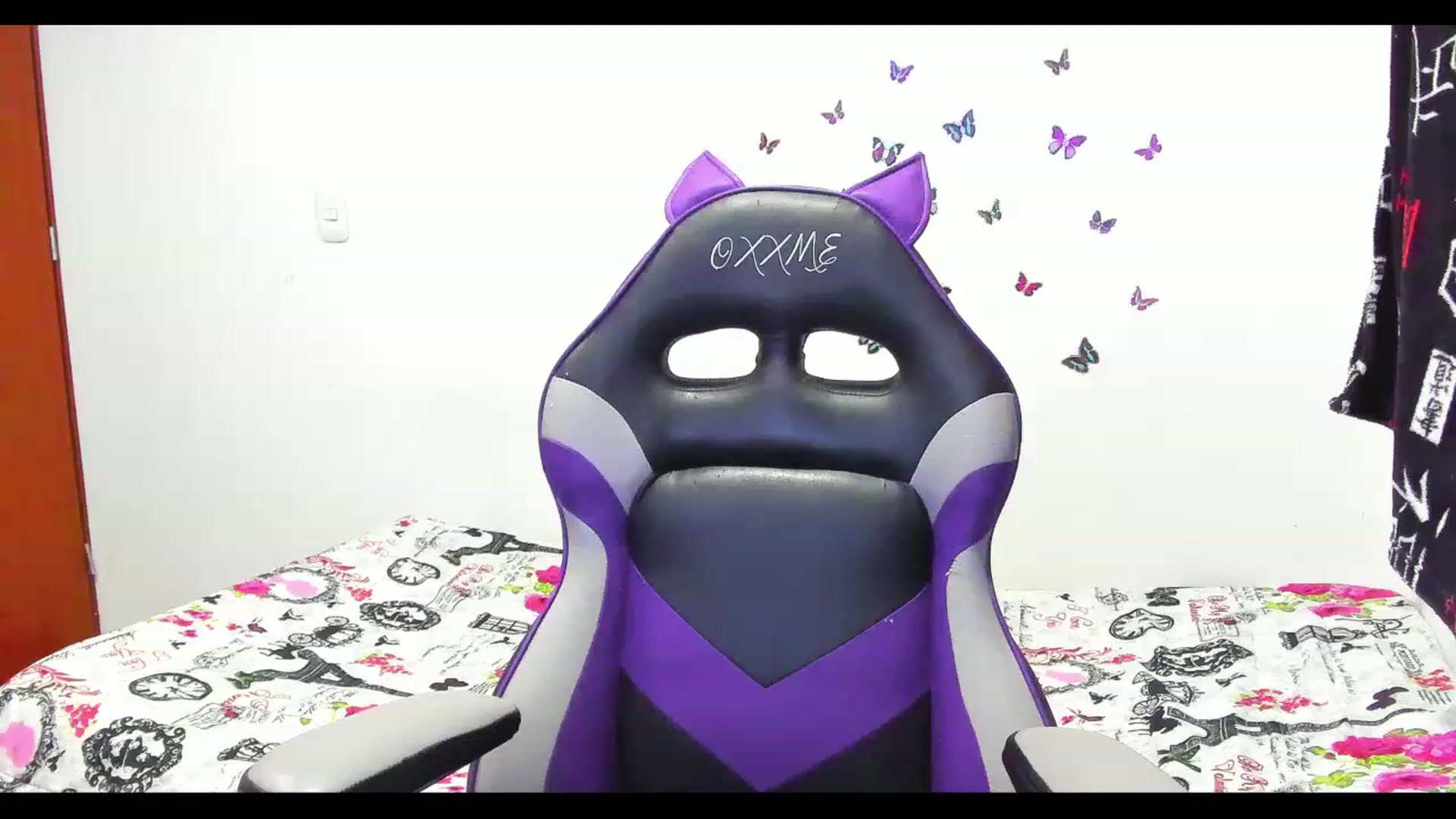 Gallery image thumbnail from Oxxme_'s myfreecams stream on, 06/03/2023, 03:12 image 20 of 20