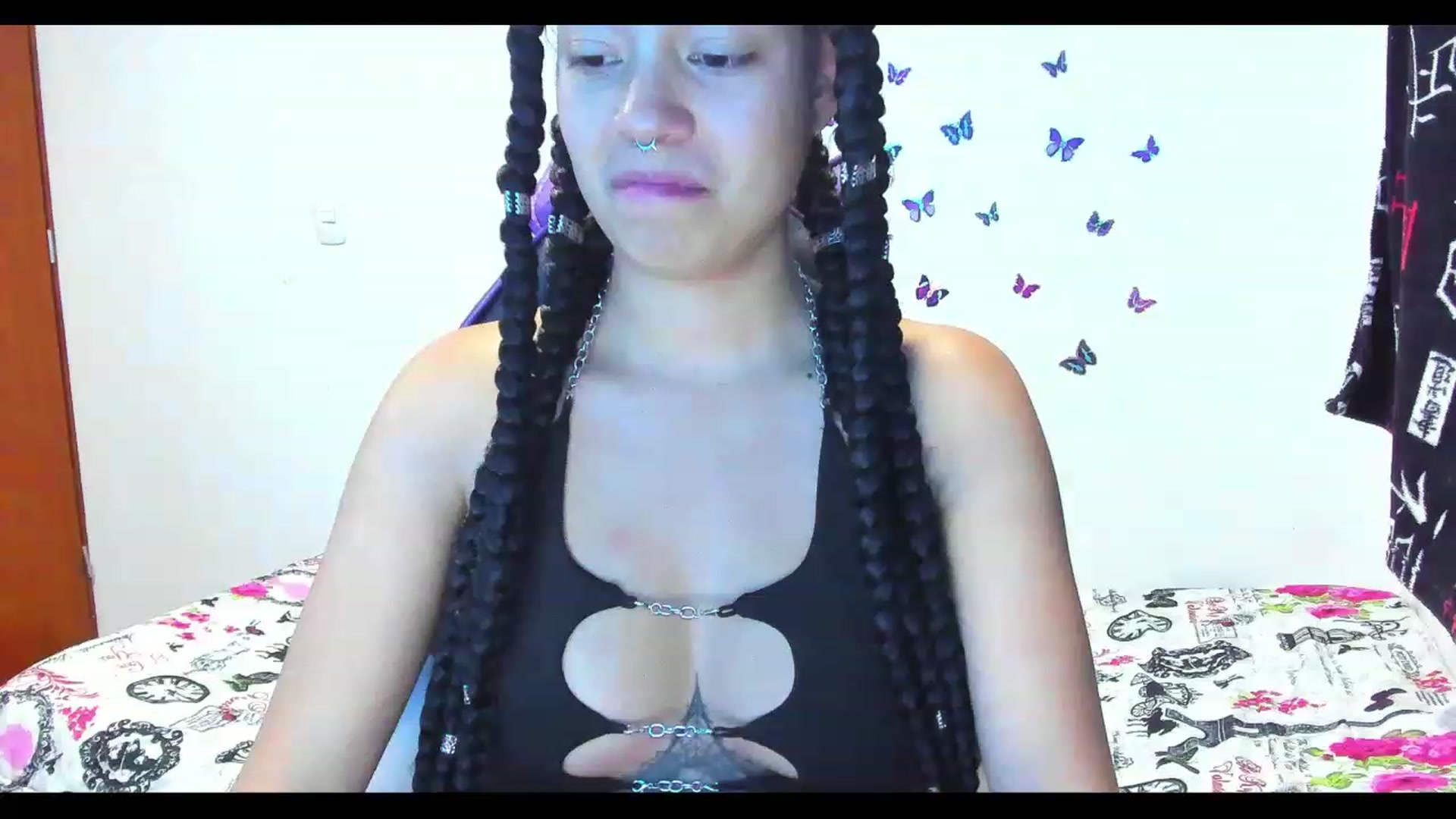 Gallery image thumbnail from Oxxme_'s myfreecams stream on, 06/03/2023, 04:49 image 10 of 20