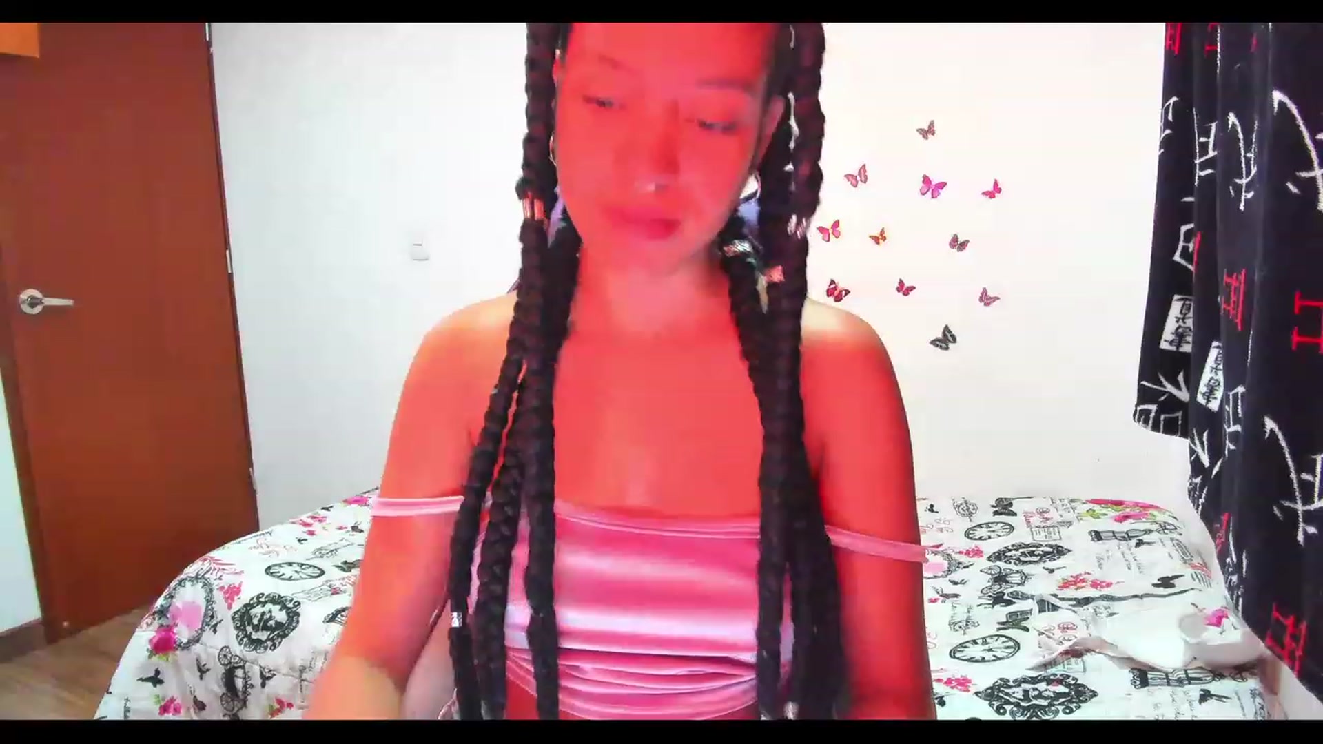 Gallery image thumbnail from Oxxme_'s myfreecams stream on, 06/04/2023, 02:34 image 18 of 20
