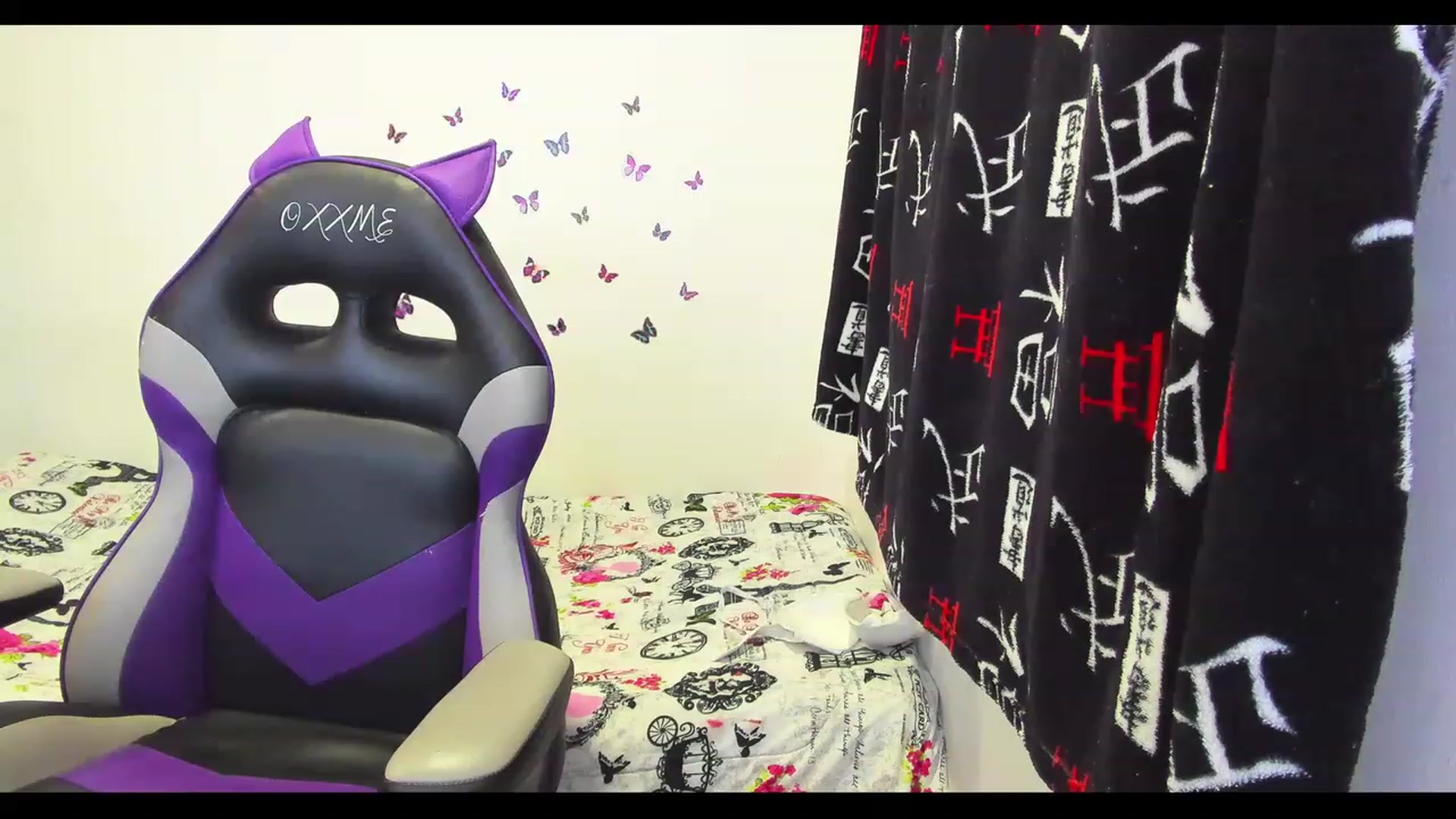 Gallery image thumbnail from Oxxme_'s myfreecams stream on, 06/04/2023, 04:13 image 5 of 20