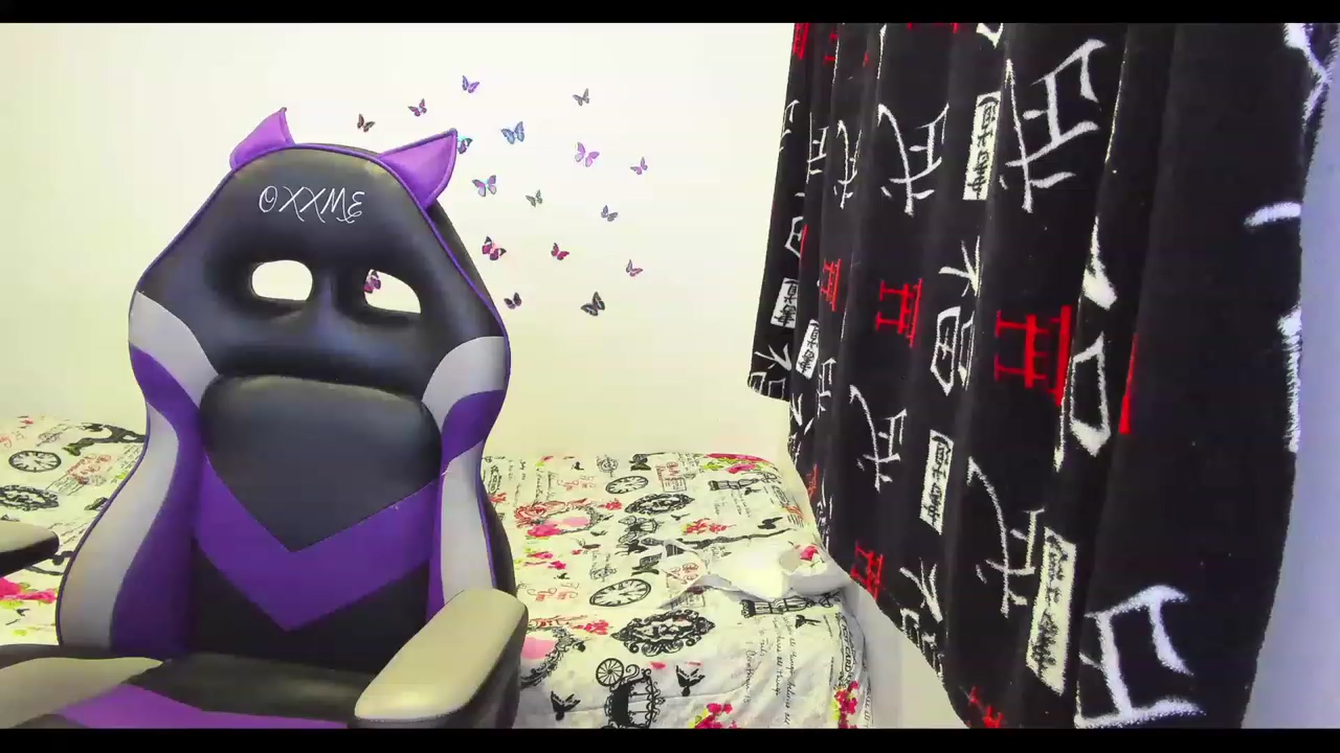 Gallery image thumbnail from Oxxme_'s myfreecams stream on, 06/04/2023, 04:13 image 12 of 20