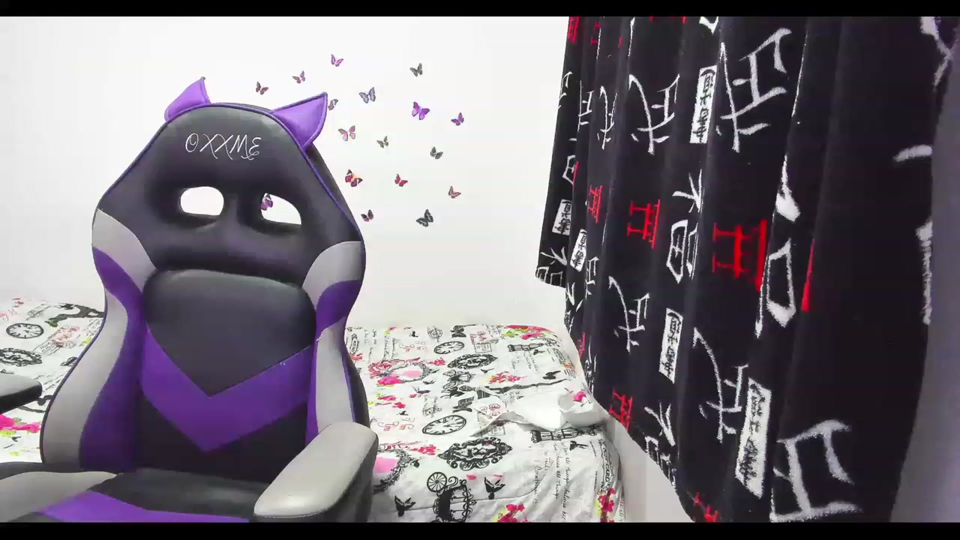 Gallery image thumbnail from Oxxme_'s myfreecams stream on, 06/04/2023, 04:13 image 9 of 20