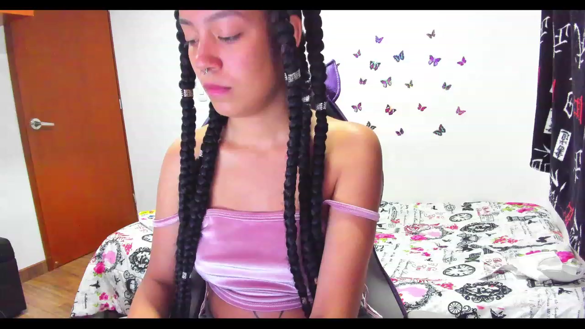 Gallery image thumbnail from Oxxme_'s myfreecams stream on, 06/04/2023, 06:02 image 4 of 20