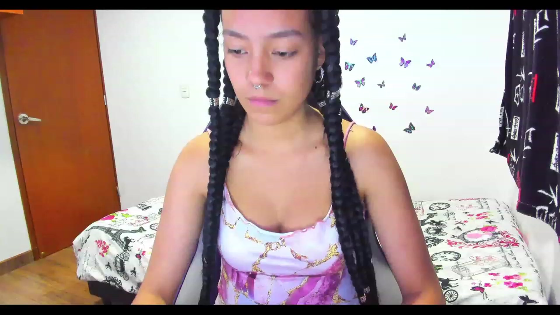 Gallery image thumbnail from Oxxme_'s myfreecams stream on, 06/05/2023, 02:11 image 19 of 20
