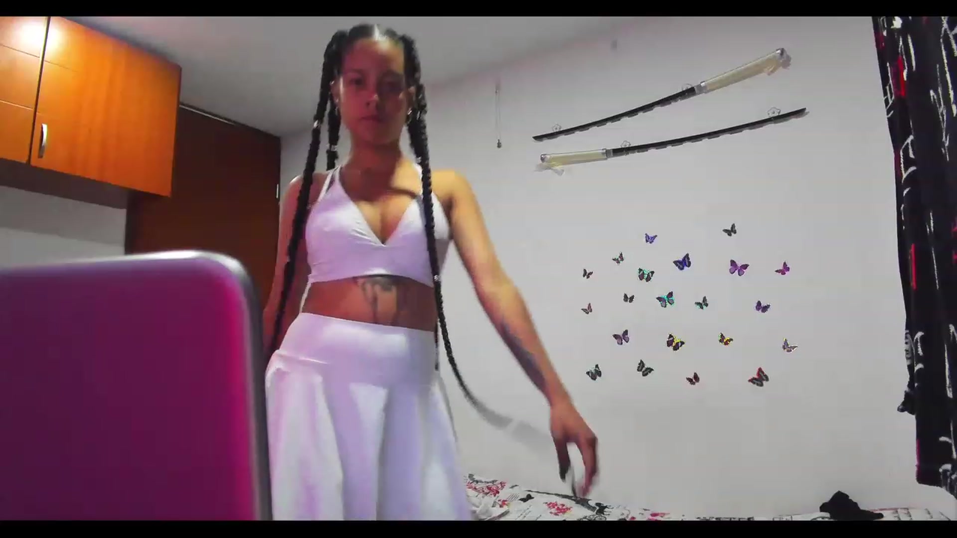 Gallery image thumbnail from Oxxme_'s myfreecams stream on, 06/05/2023, 02:51 image 14 of 20