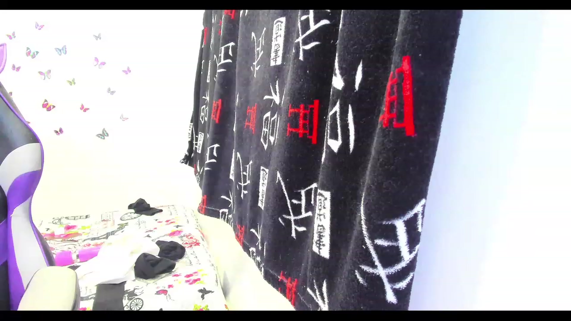 Gallery image thumbnail from Oxxme_'s myfreecams stream on, 06/05/2023, 06:16 image 6 of 20