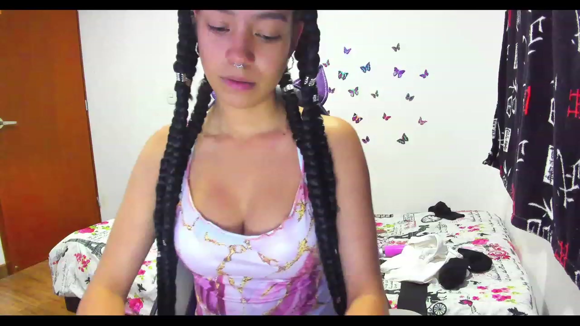 Gallery image thumbnail from Oxxme_'s myfreecams stream on, 06/05/2023, 06:16 image 20 of 20