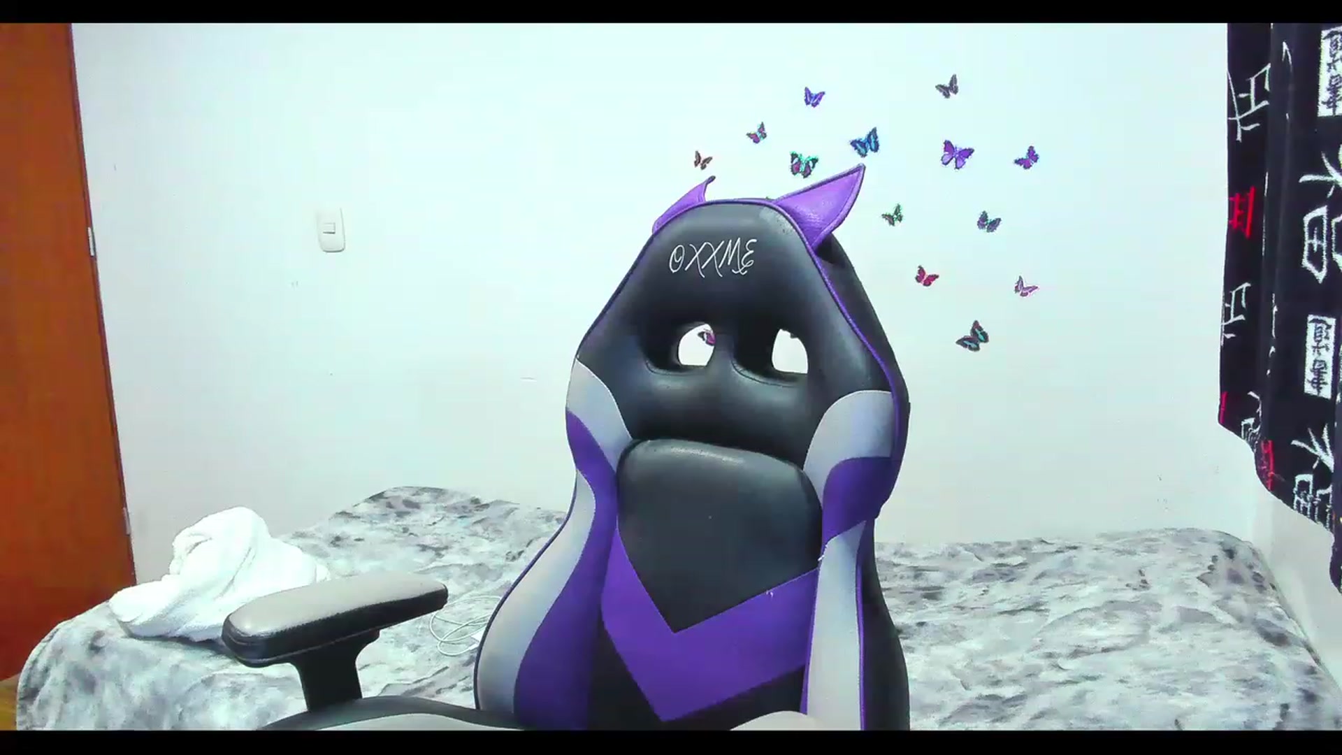 Gallery image thumbnail from Oxxme_'s myfreecams stream on, 06/09/2023, 02:55 image 6 of 20