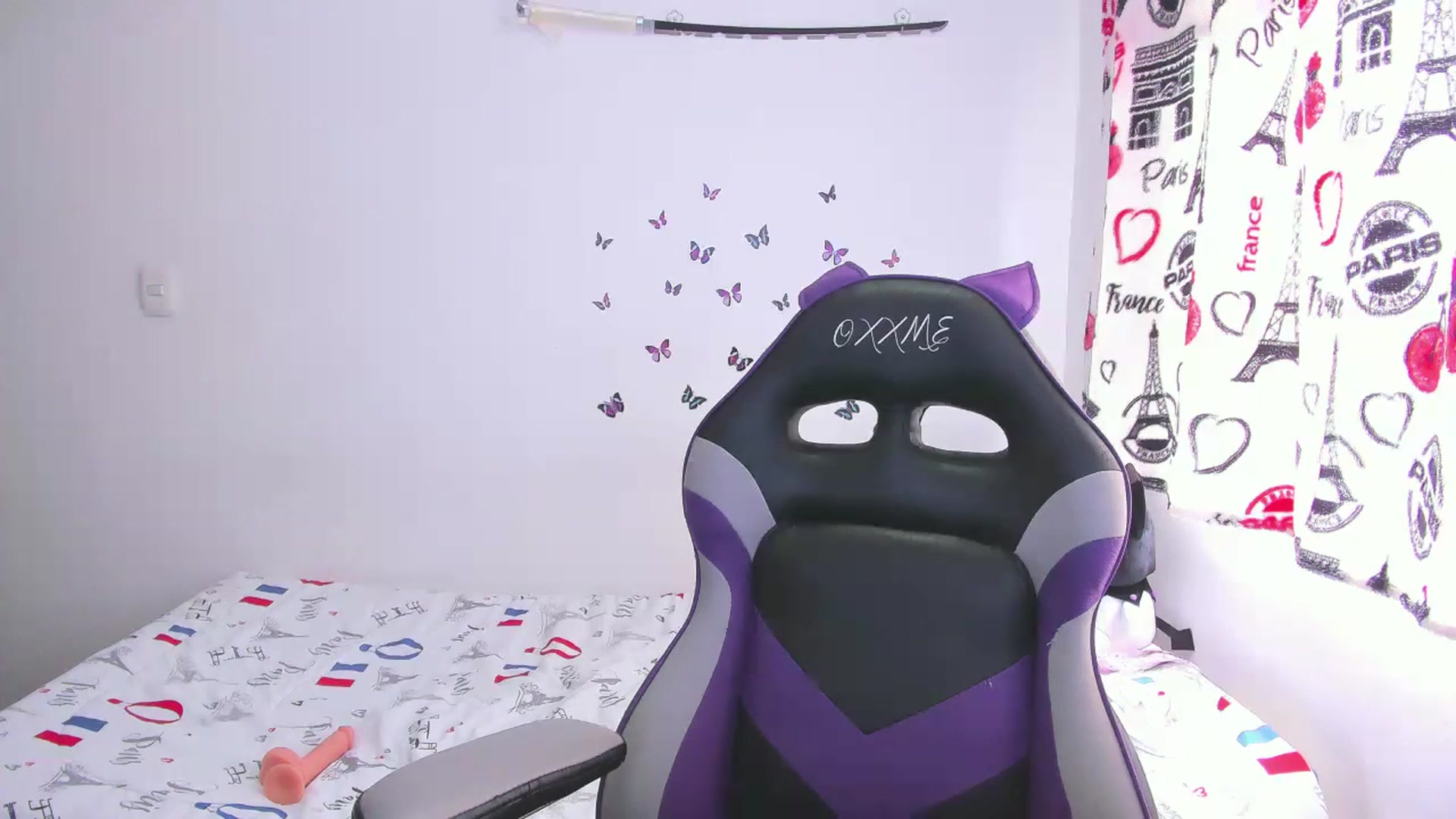 Gallery image thumbnail from Oxxme_'s myfreecams stream on, 06/22/2023, 16:35 image 14 of 20