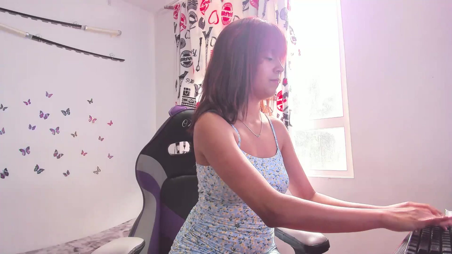 Gallery image thumbnail from Oxxme_'s myfreecams stream on, 07/21/2023, 17:03 image 12 of 20
