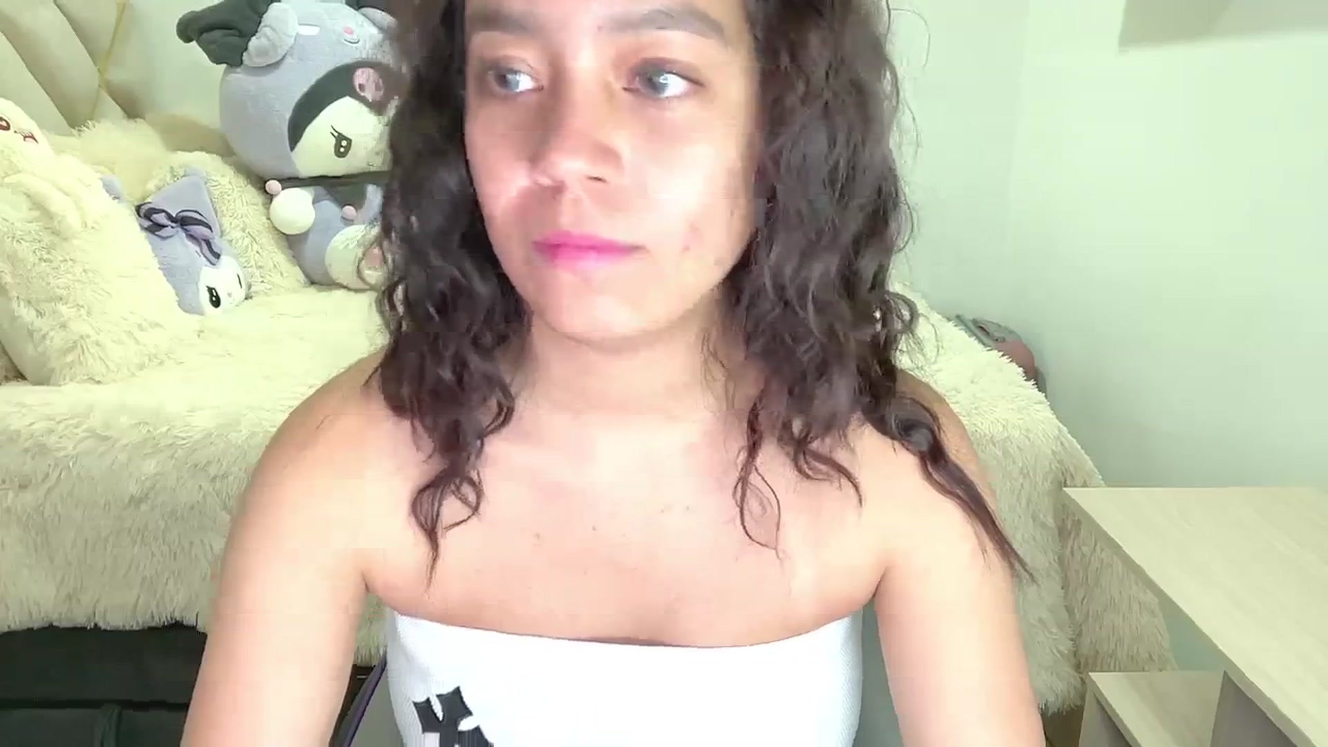 Gallery image thumbnail from Oxxme_'s myfreecams stream on, 01/05/2024, 04:02 image 15 of 20