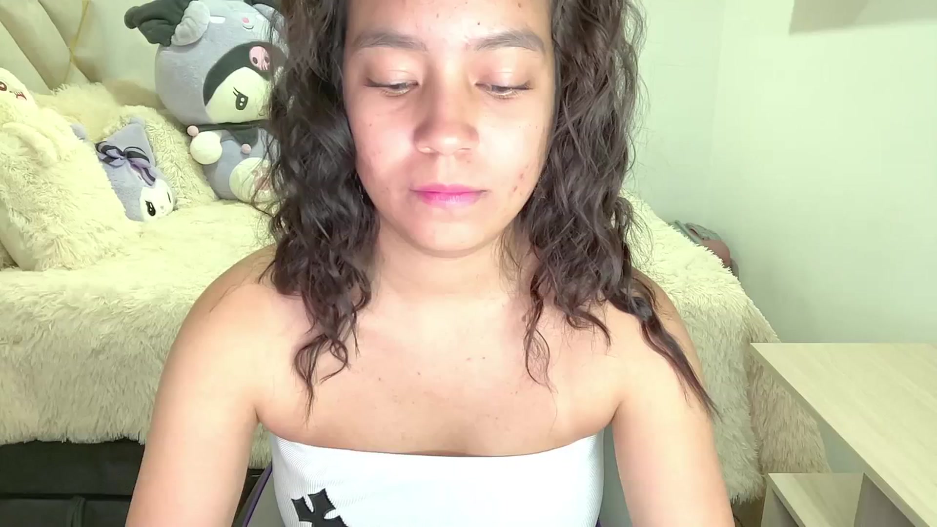 Gallery image thumbnail from Oxxme_'s myfreecams stream on, 01/05/2024, 04:02 image 16 of 20
