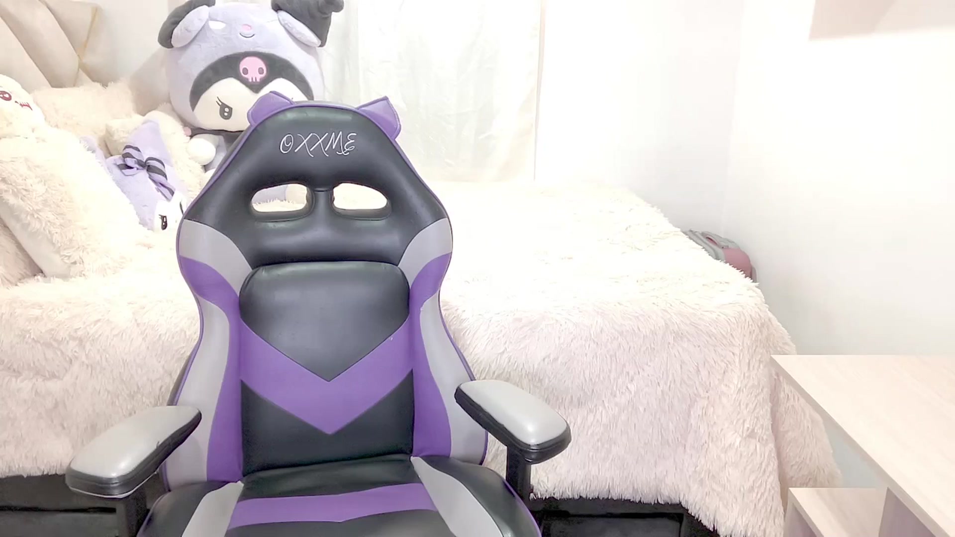 Gallery image thumbnail from Oxxme_'s myfreecams stream on, 01/08/2024, 01:54 image 2 of 20
