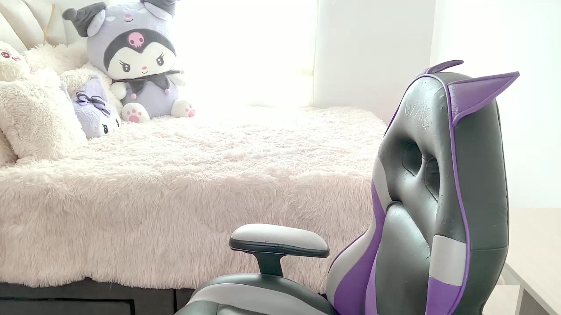 Gallery image thumbnail from Oxxme_'s myfreecams stream on, 01/09/2024, 21:59 image 12 of 20