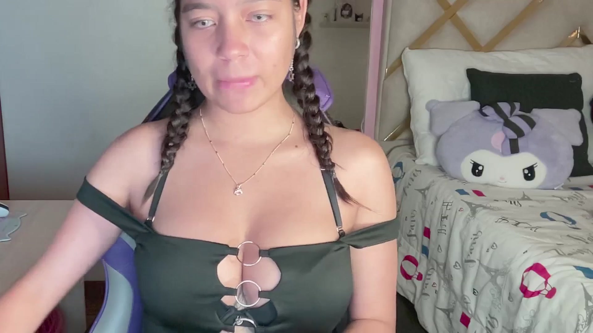 Gallery image thumbnail from Oxxme_'s myfreecams stream on, 03/17/2024, 06:21 image 20 of 20