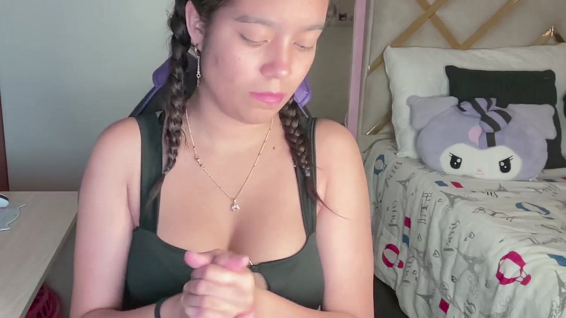 Gallery image thumbnail from Oxxme_'s myfreecams stream on, 03/17/2024, 06:21 image 4 of 20
