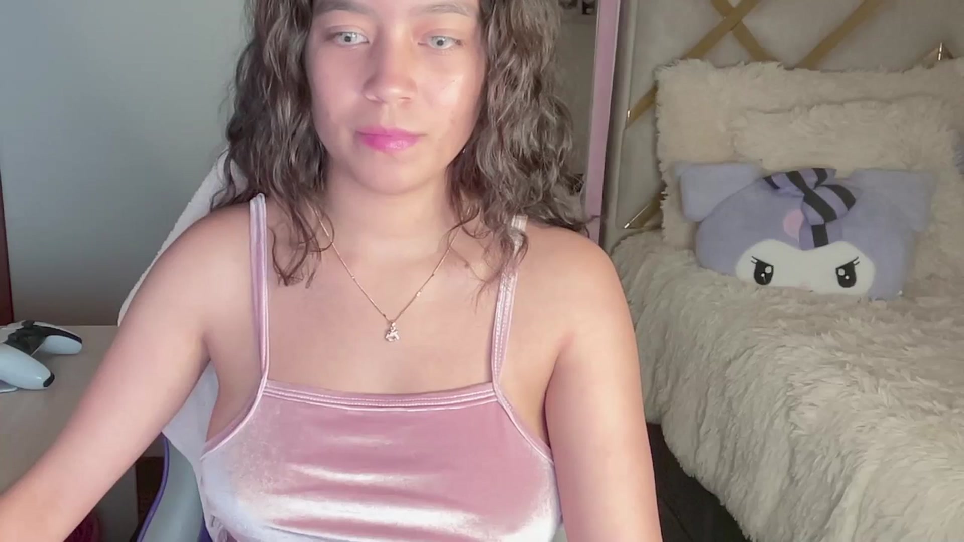 Gallery image thumbnail from Oxxme_'s myfreecams stream on, 03/22/2024, 03:03 image 3 of 20