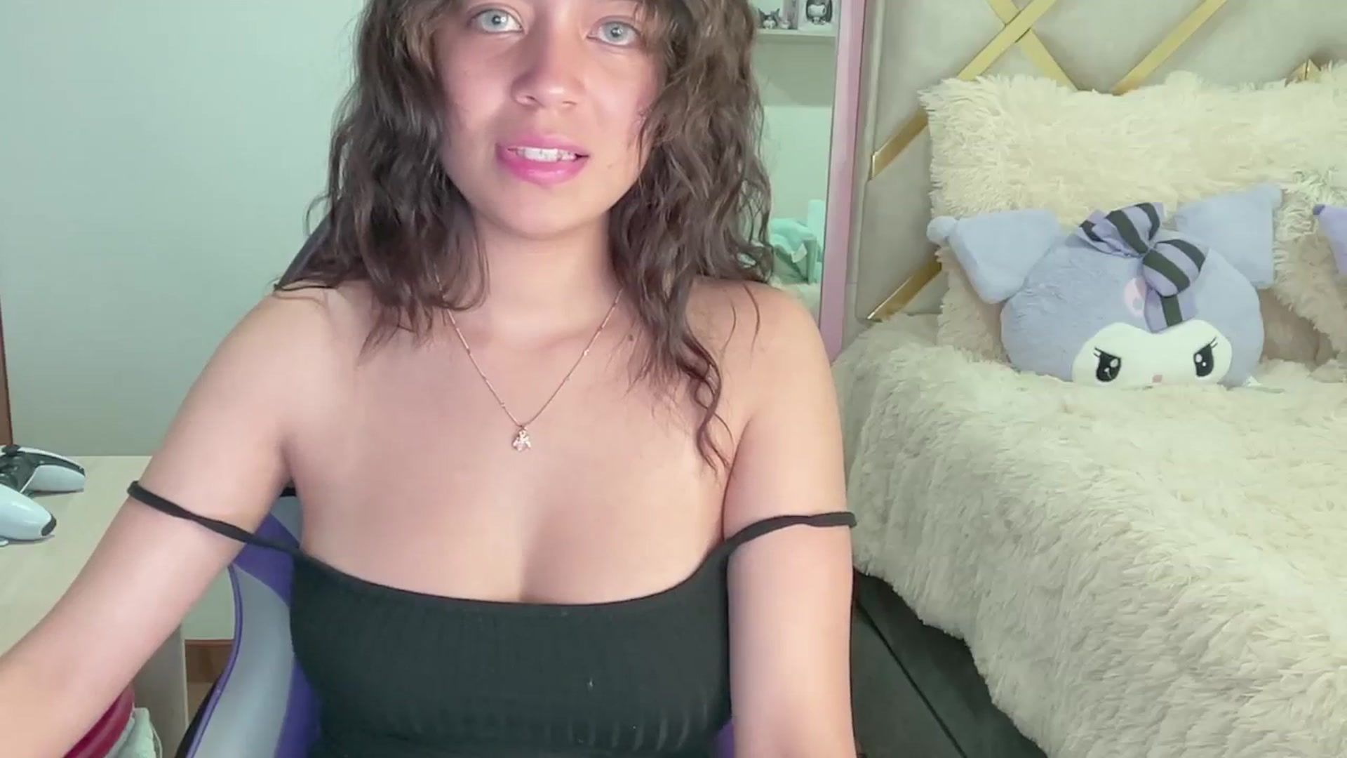 Gallery image thumbnail from Oxxme_'s myfreecams stream on, 03/26/2024, 03:24 image 4 of 20