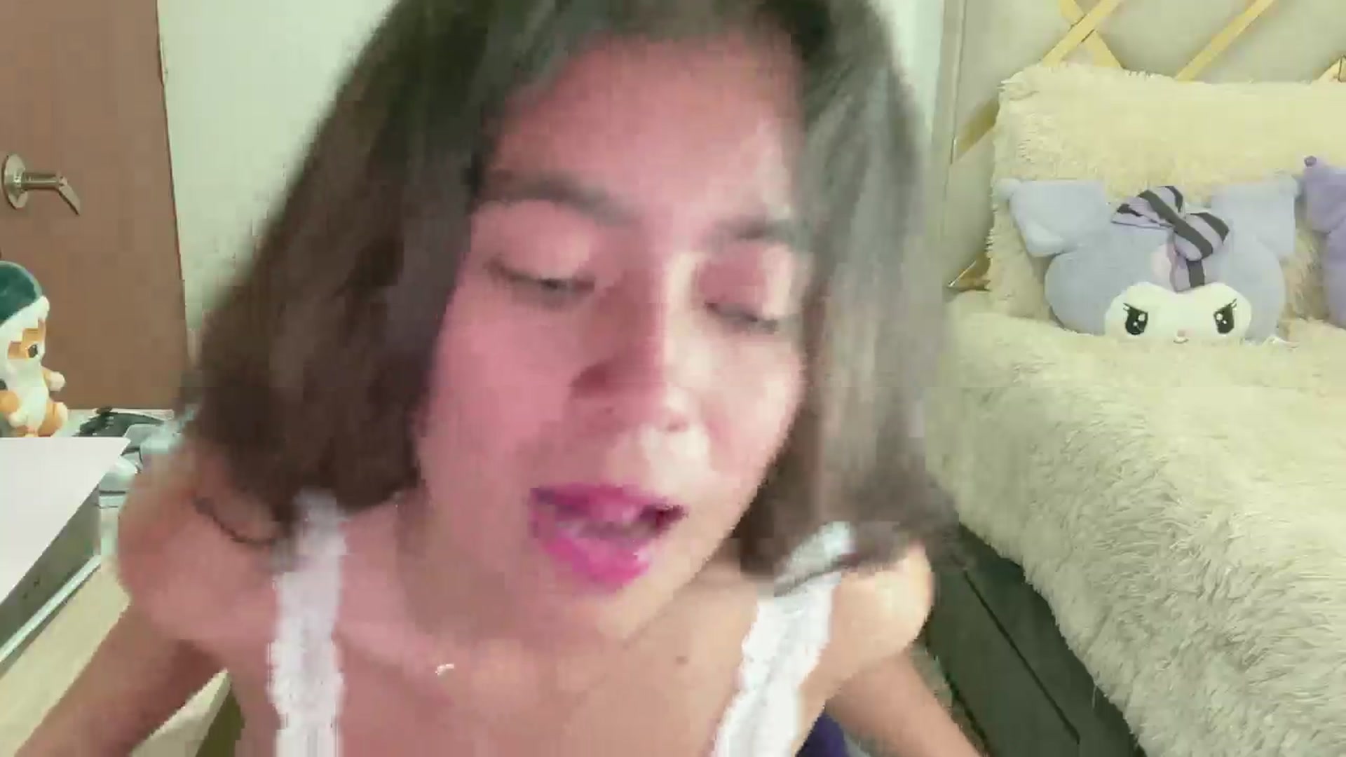Gallery image thumbnail from Oxxme_'s myfreecams stream on, 05/15/2024, 06:39 image 14 of 20