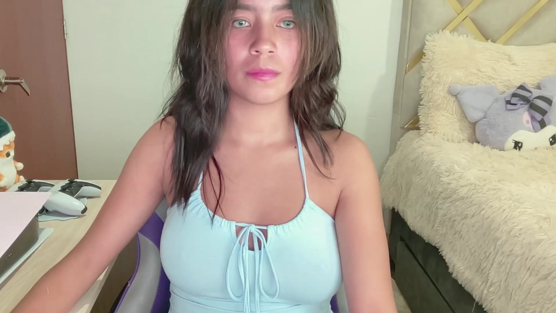 Gallery image thumbnail from Oxxme_'s myfreecams stream on, 05/27/2024, 05:02 image 9 of 20
