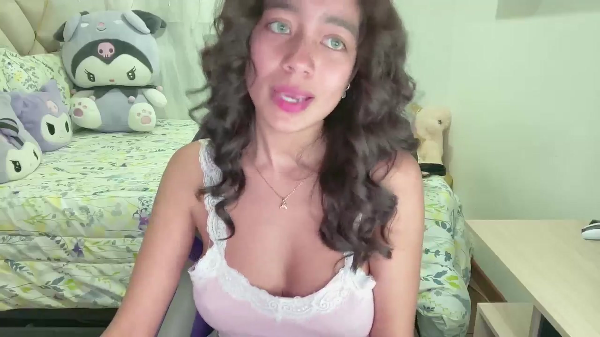 Gallery image thumbnail from Oxxme_'s myfreecams stream on, 07/16/2024, 02:01 image 3 of 20
