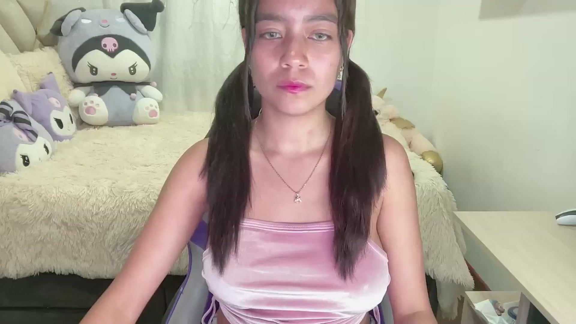 Gallery image thumbnail from Oxxme_'s myfreecams stream on, 07/26/2024, 02:35 image 16 of 20