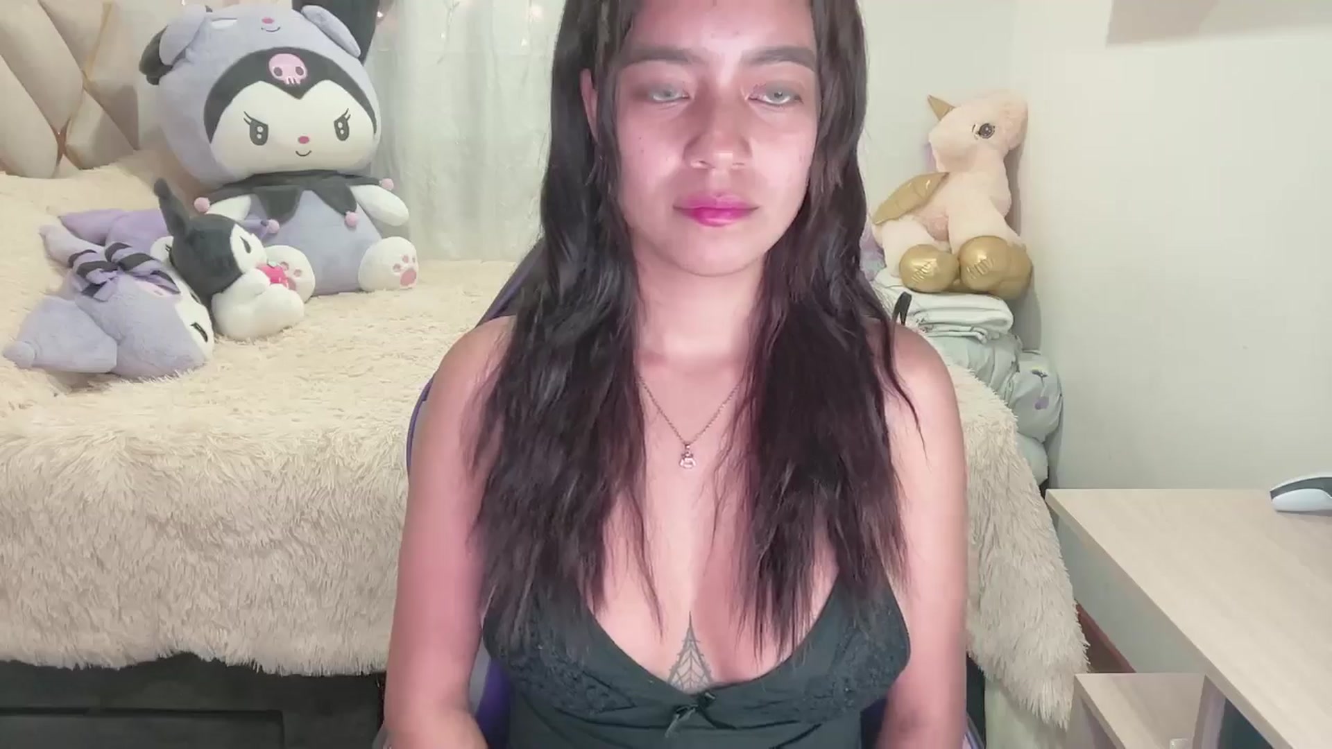 Gallery image thumbnail from Oxxme_'s myfreecams stream on, 08/01/2024, 02:48 image 2 of 20