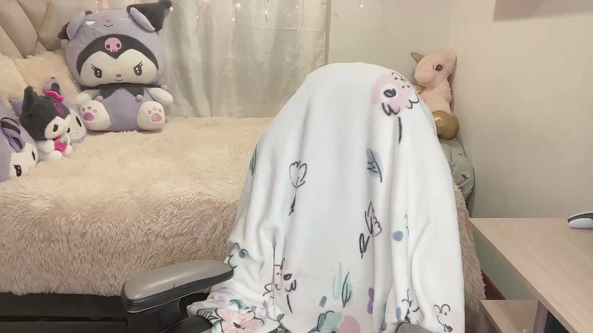 Gallery image thumbnail from Oxxme_'s myfreecams stream on, 08/02/2024, 01:56 image 19 of 20