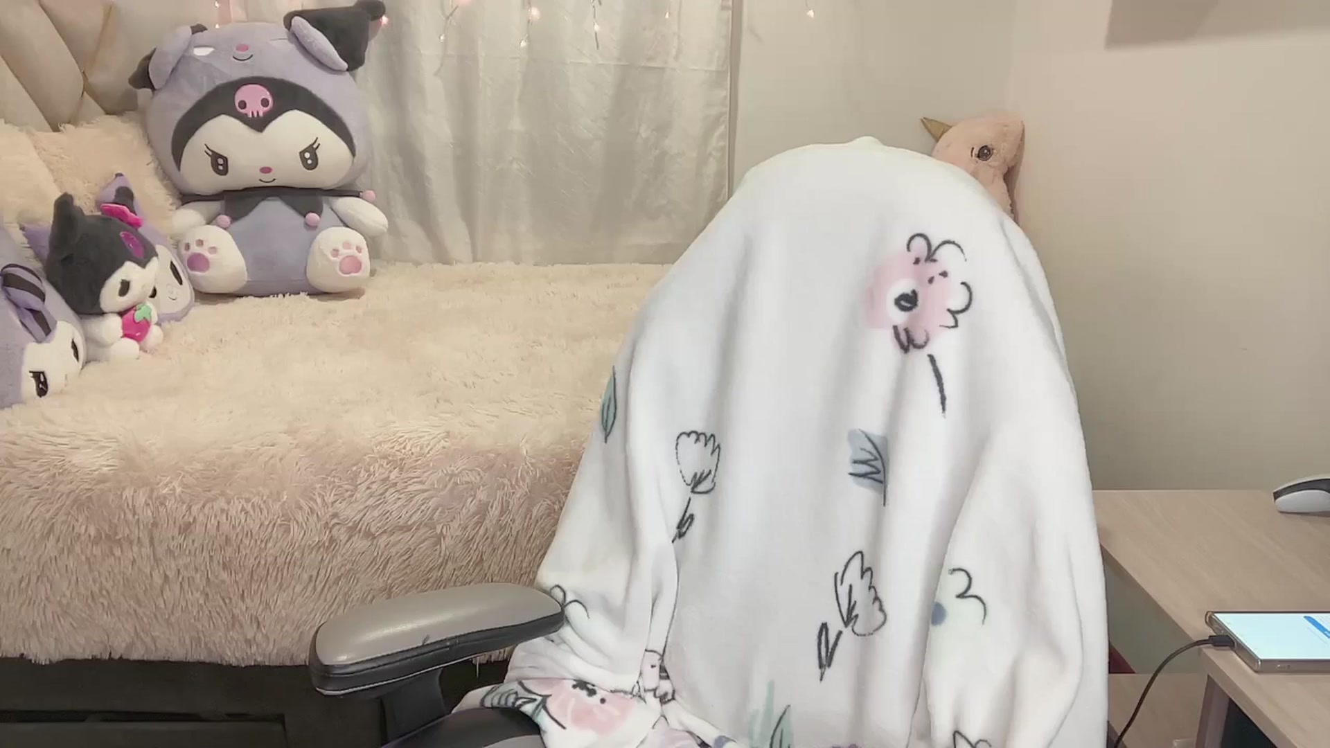 Gallery image thumbnail from Oxxme_'s myfreecams stream on, 08/02/2024, 02:57 image 5 of 20
