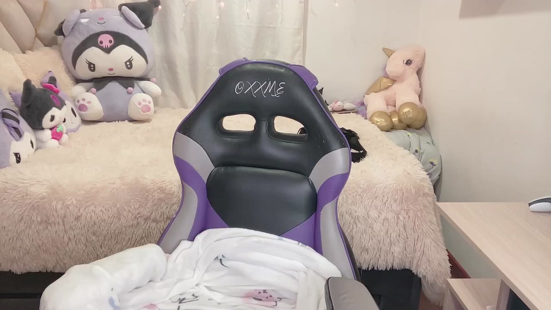 Gallery image thumbnail from Oxxme_'s myfreecams stream on, 08/02/2024, 04:13 image 16 of 20