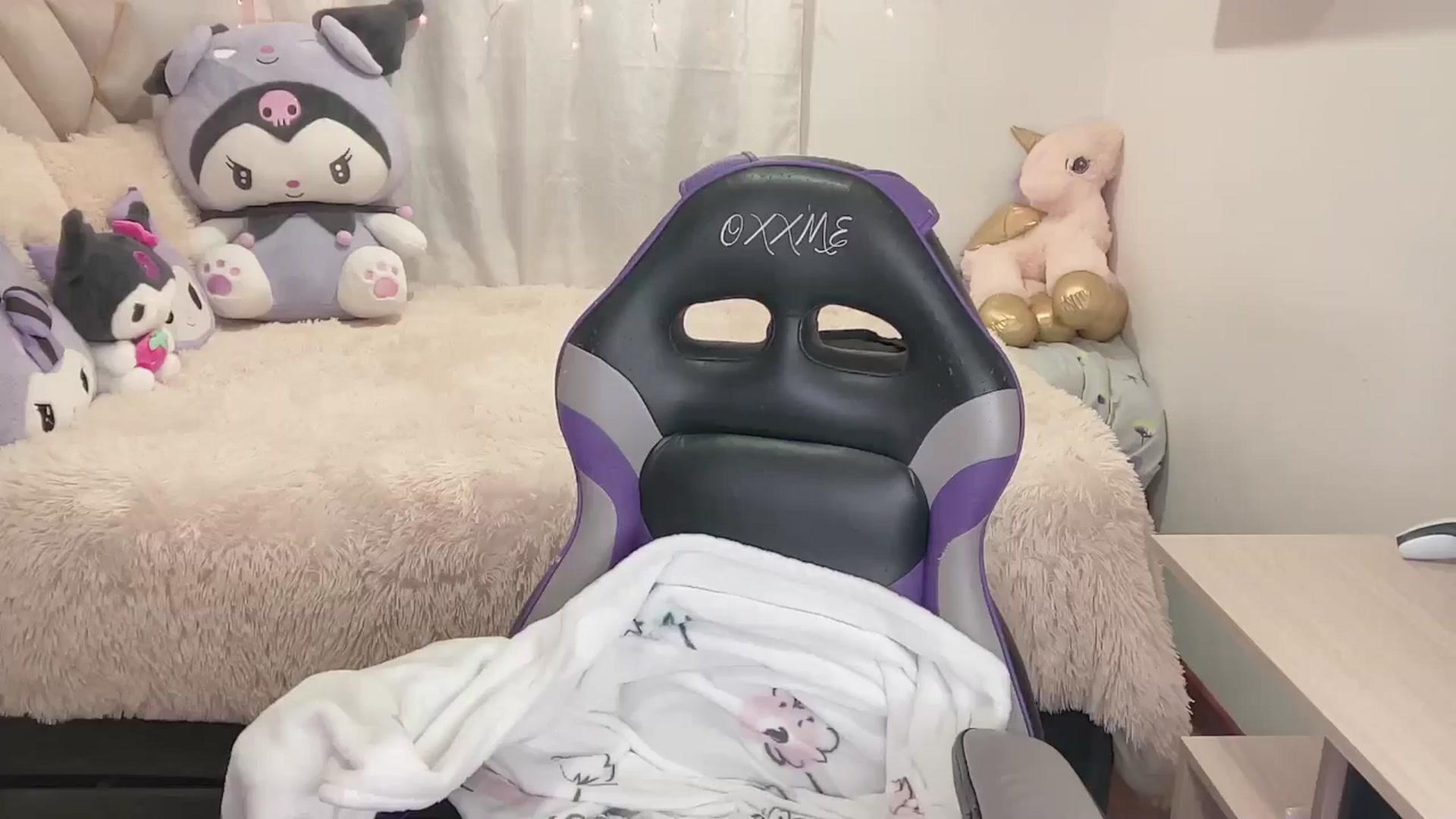 Gallery image thumbnail from Oxxme_'s myfreecams stream on, 08/02/2024, 04:13 image 13 of 20