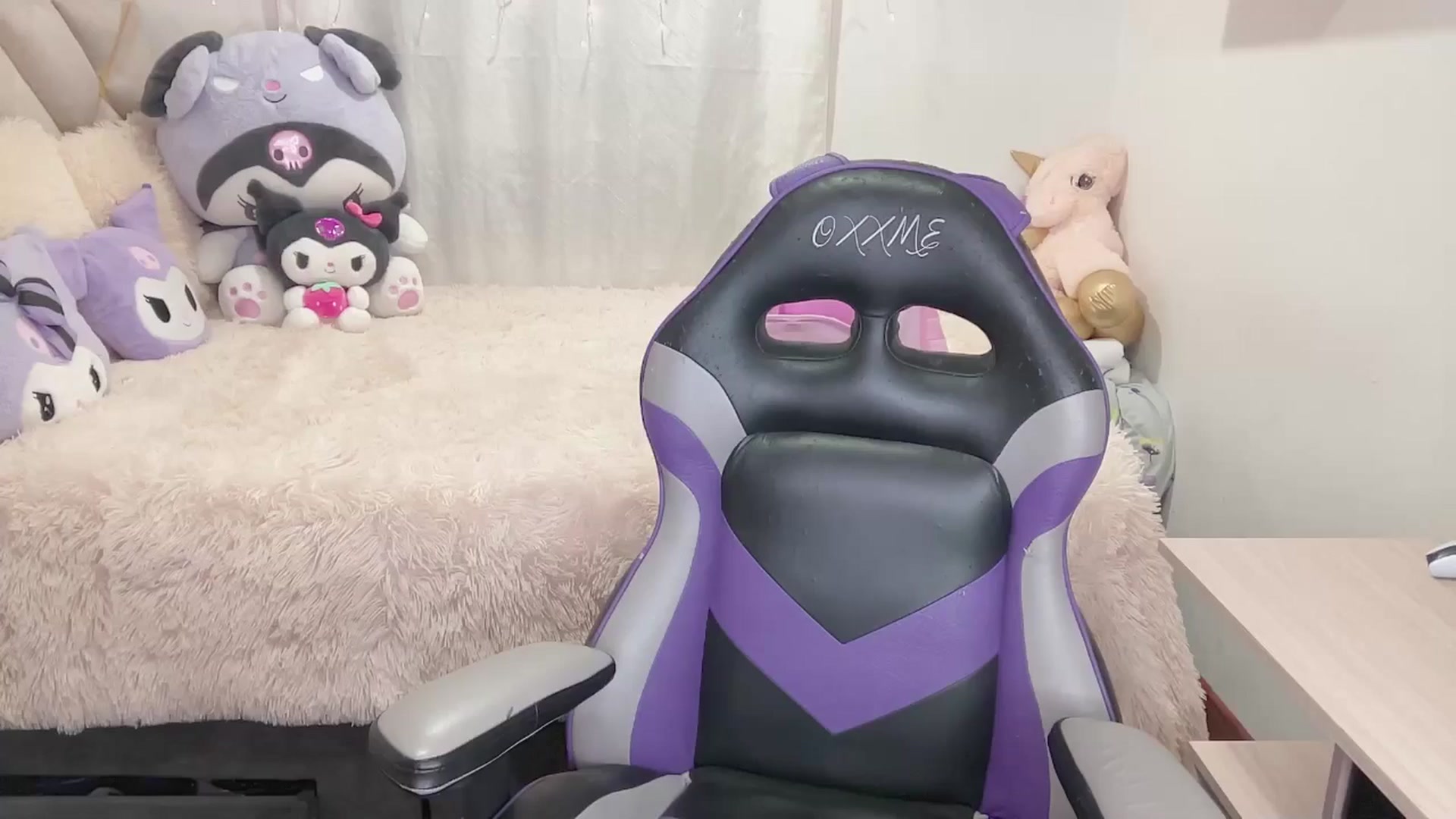 Gallery image thumbnail from Oxxme_'s myfreecams stream on, 08/08/2024, 02:25 image 20 of 20