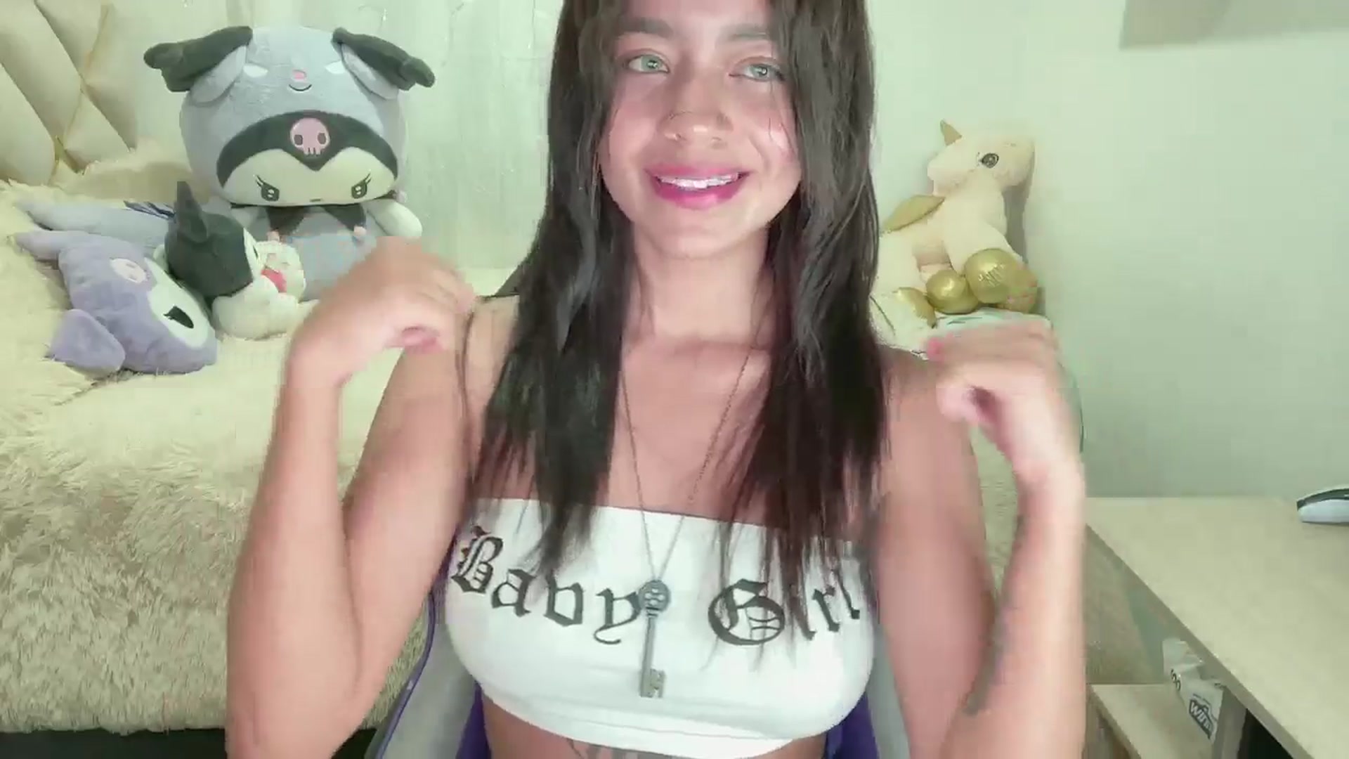 Gallery image thumbnail from Oxxme_'s myfreecams stream on, 08/14/2024, 04:07 image 5 of 20