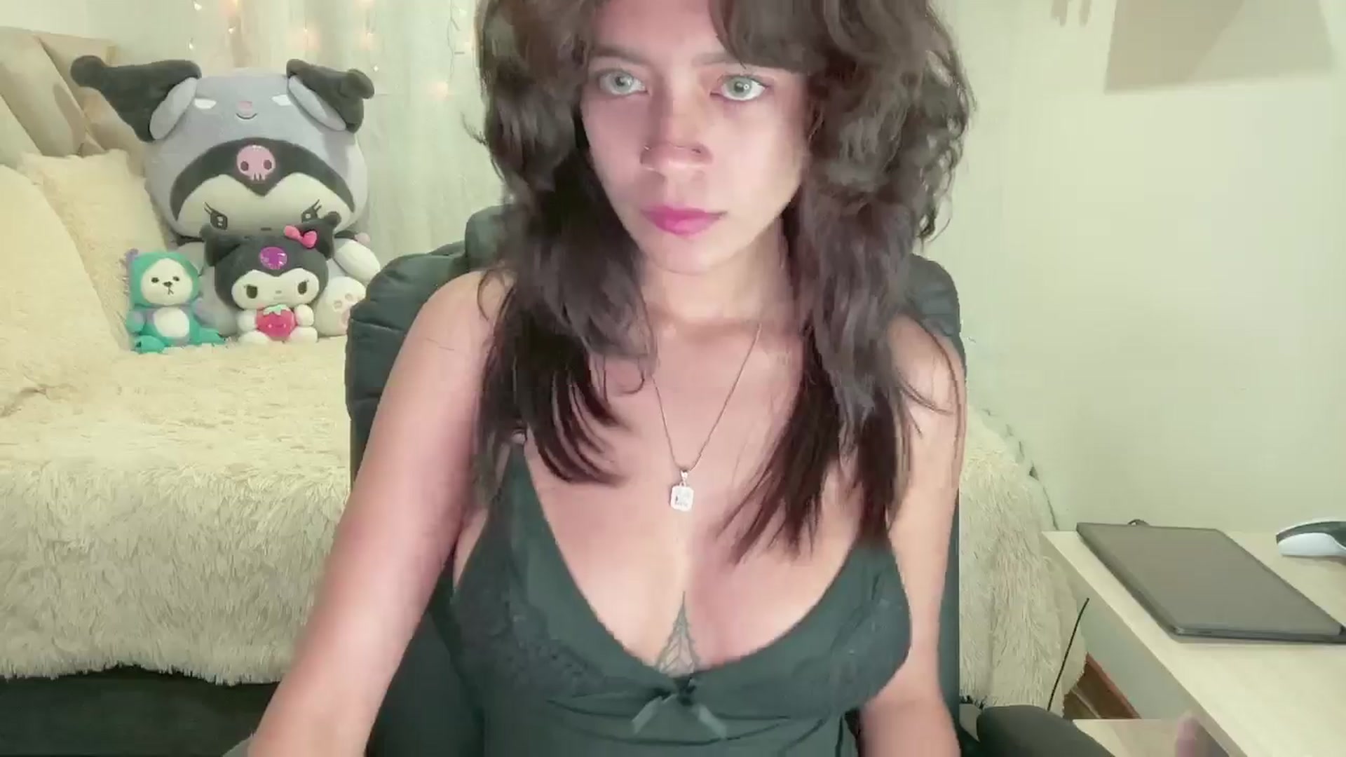 Gallery image thumbnail from Oxxme_'s myfreecams stream on, 10/17/2024, 03:49 image 7 of 20