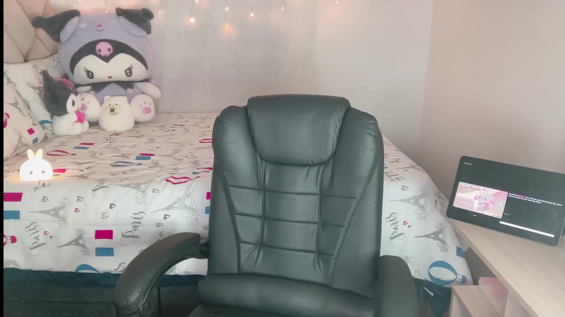 Gallery image thumbnail from Oxxme_'s myfreecams stream on, 11/12/2024, 02:17 image 20 of 20