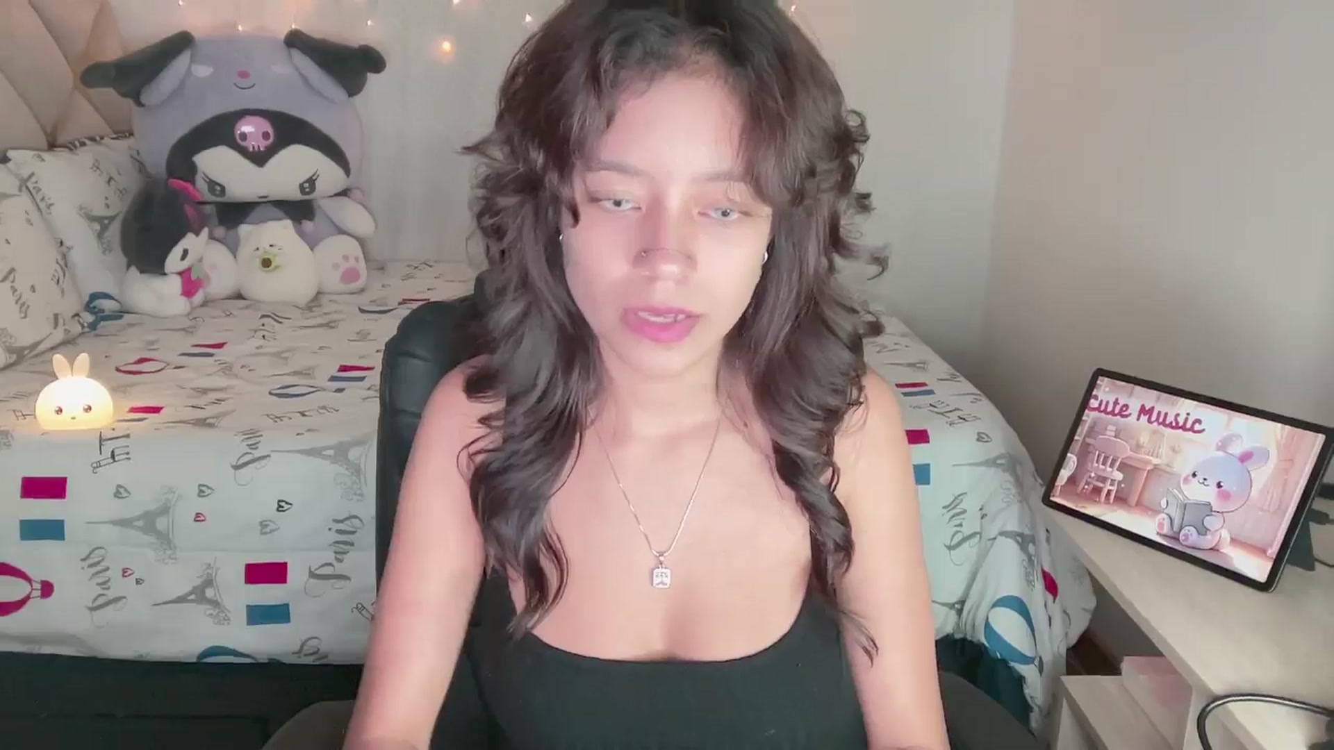 Gallery image thumbnail from Oxxme_'s myfreecams stream on, 11/13/2024, 02:14 image 17 of 20