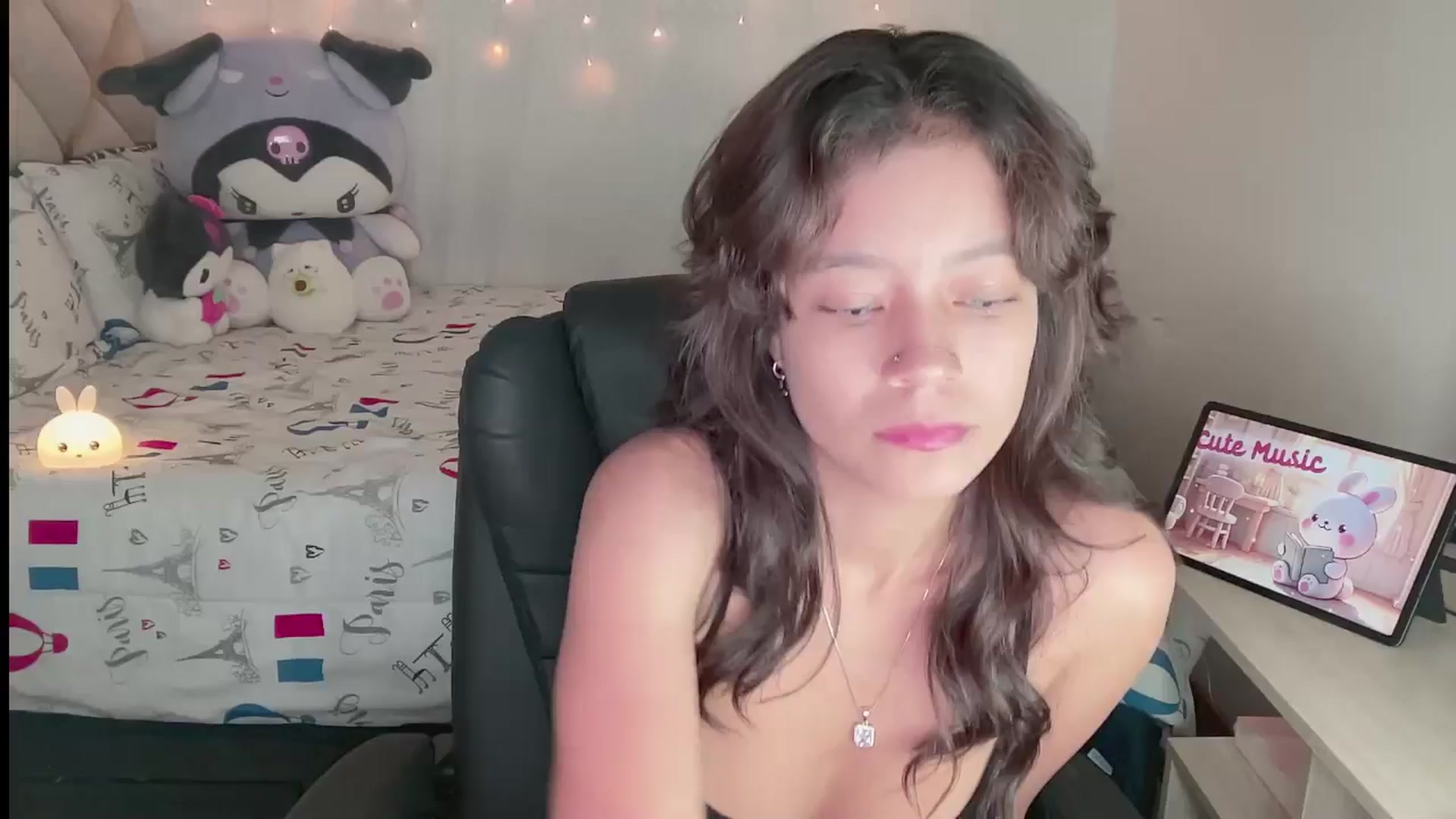 Gallery image thumbnail from Oxxme_'s myfreecams stream on, 11/13/2024, 02:14 image 1 of 20