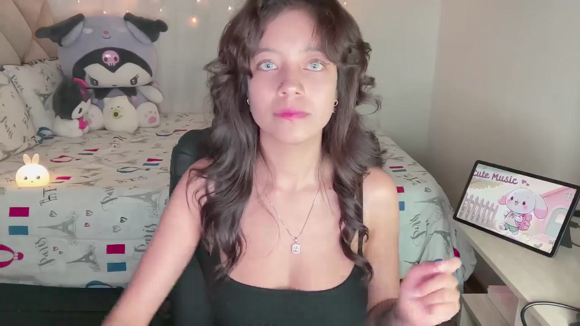 Gallery image thumbnail from Oxxme_'s myfreecams stream on, 11/13/2024, 02:14 image 20 of 20