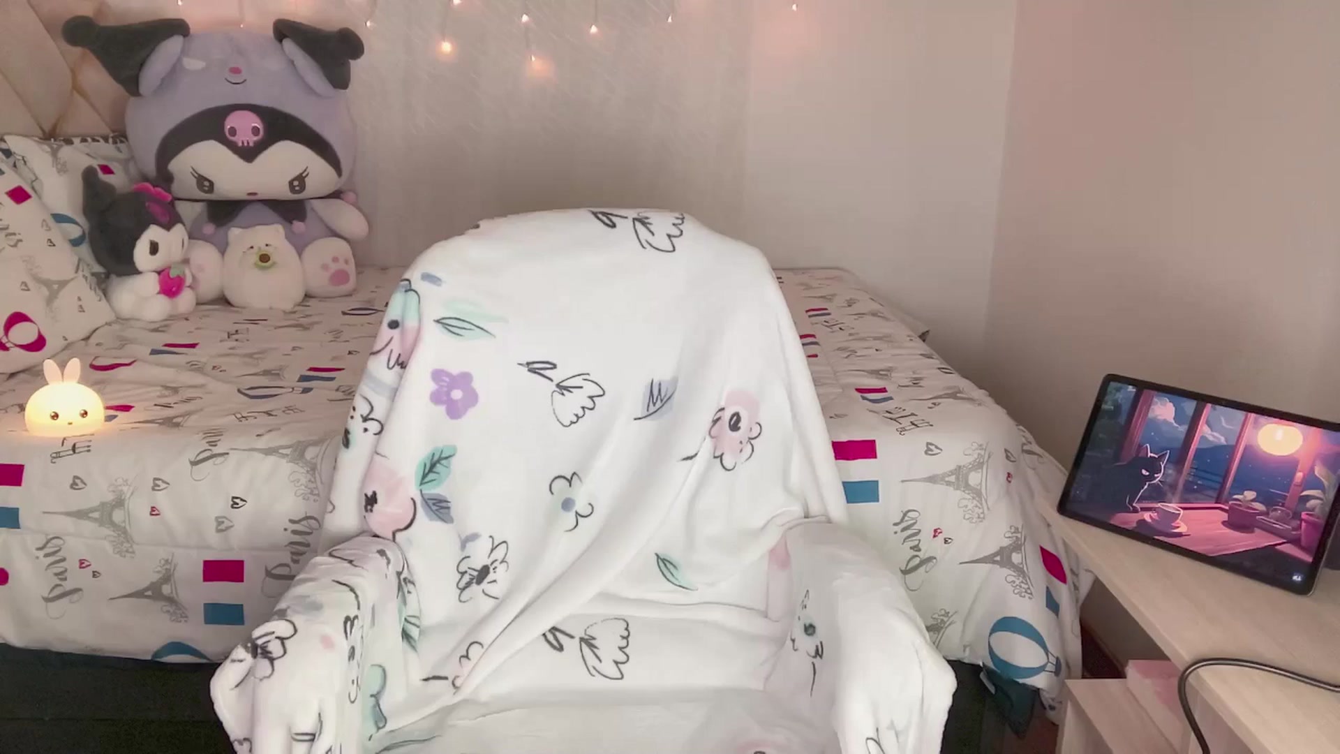 Gallery image thumbnail from Oxxme_'s myfreecams stream on, 11/14/2024, 04:04 image 8 of 20