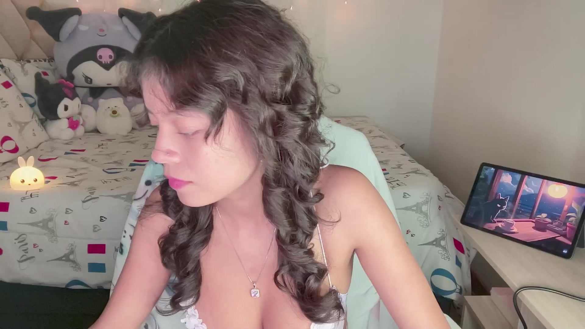 Gallery image thumbnail from Oxxme_'s myfreecams stream on, 11/14/2024, 04:04 image 10 of 20