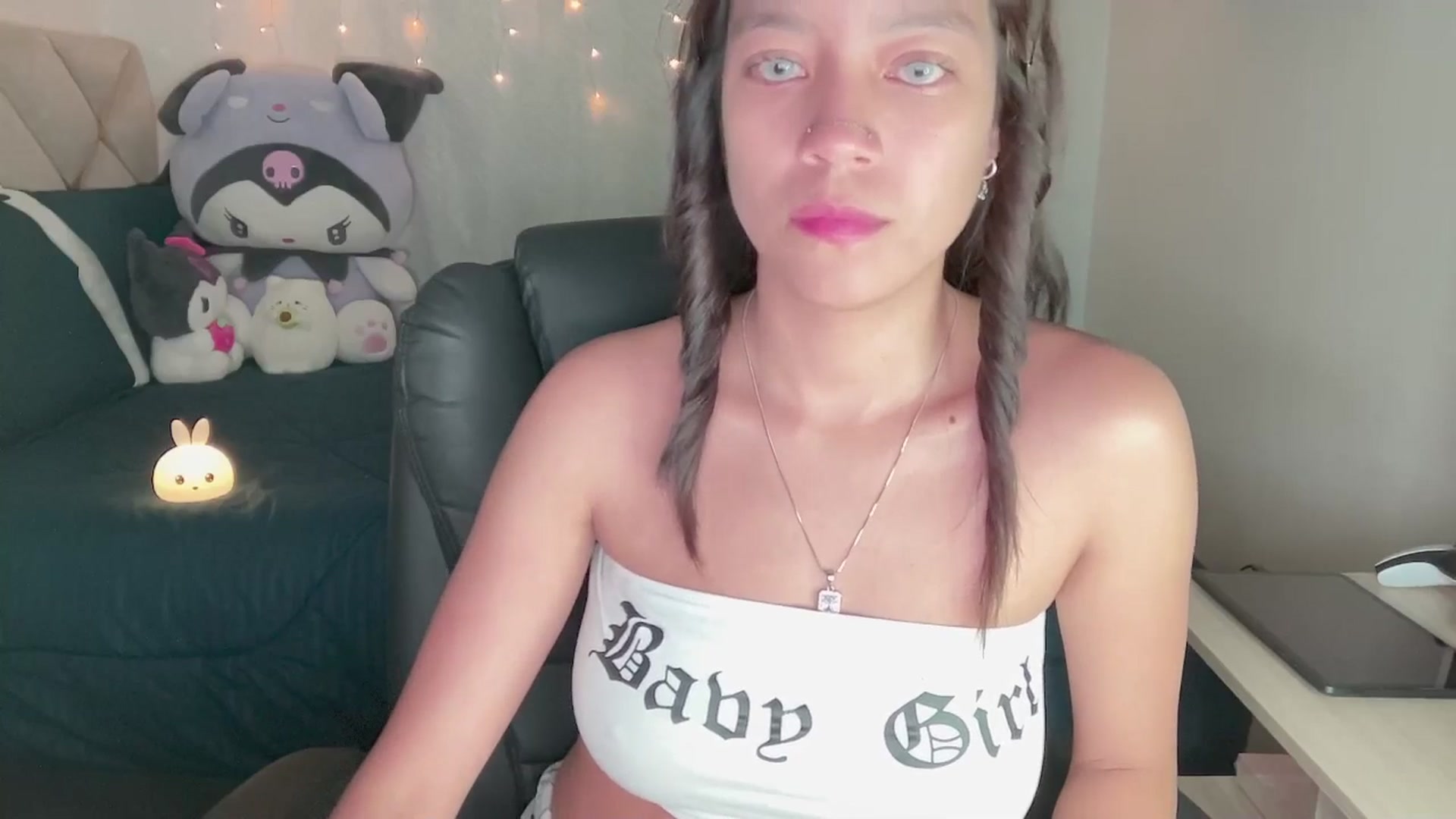 Gallery image thumbnail from Oxxme_'s myfreecams stream on, 11/26/2024, 07:29 image 4 of 20