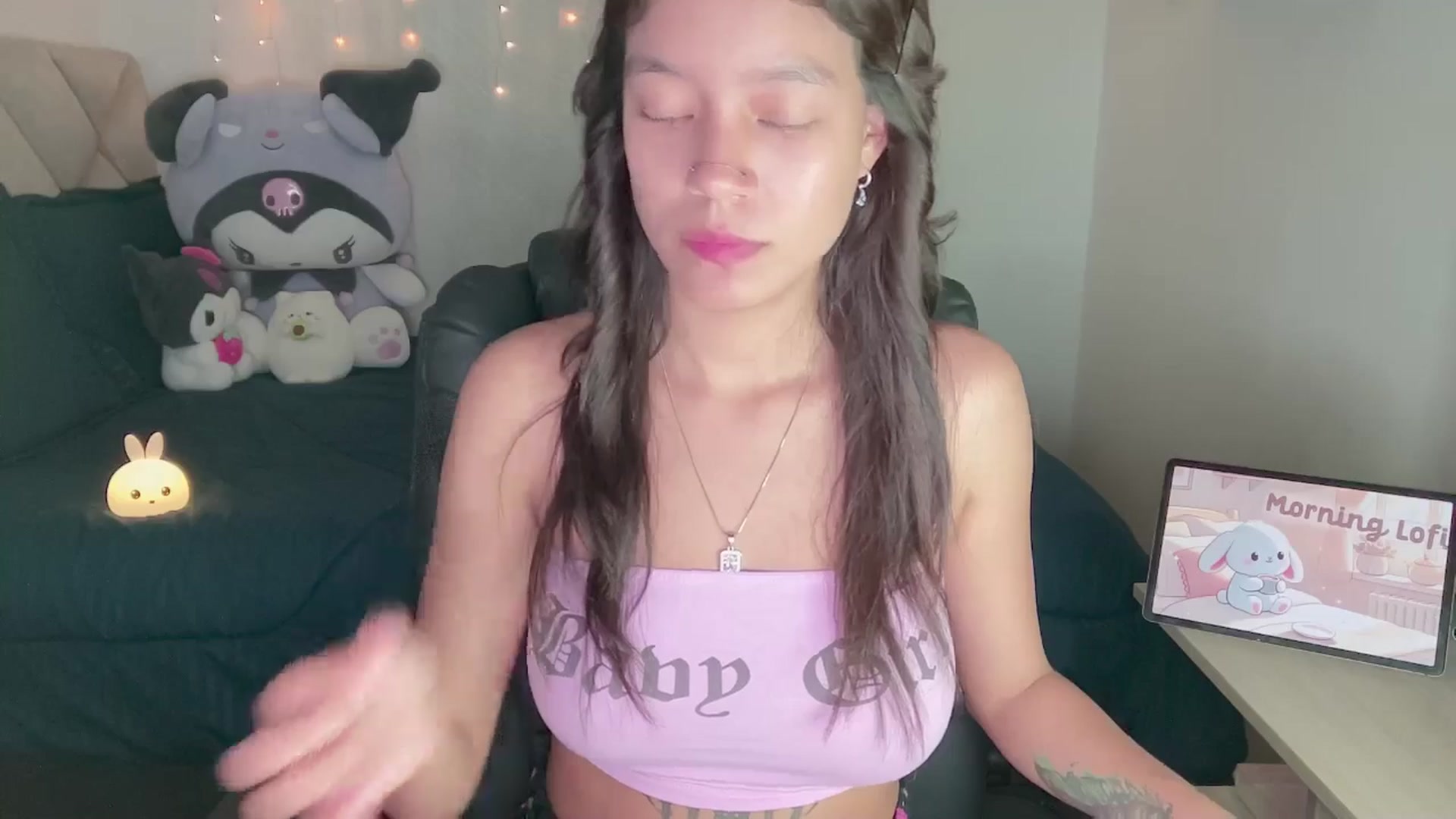 Gallery image thumbnail from Oxxme_'s myfreecams stream on, 11/27/2024, 02:29 image 16 of 20