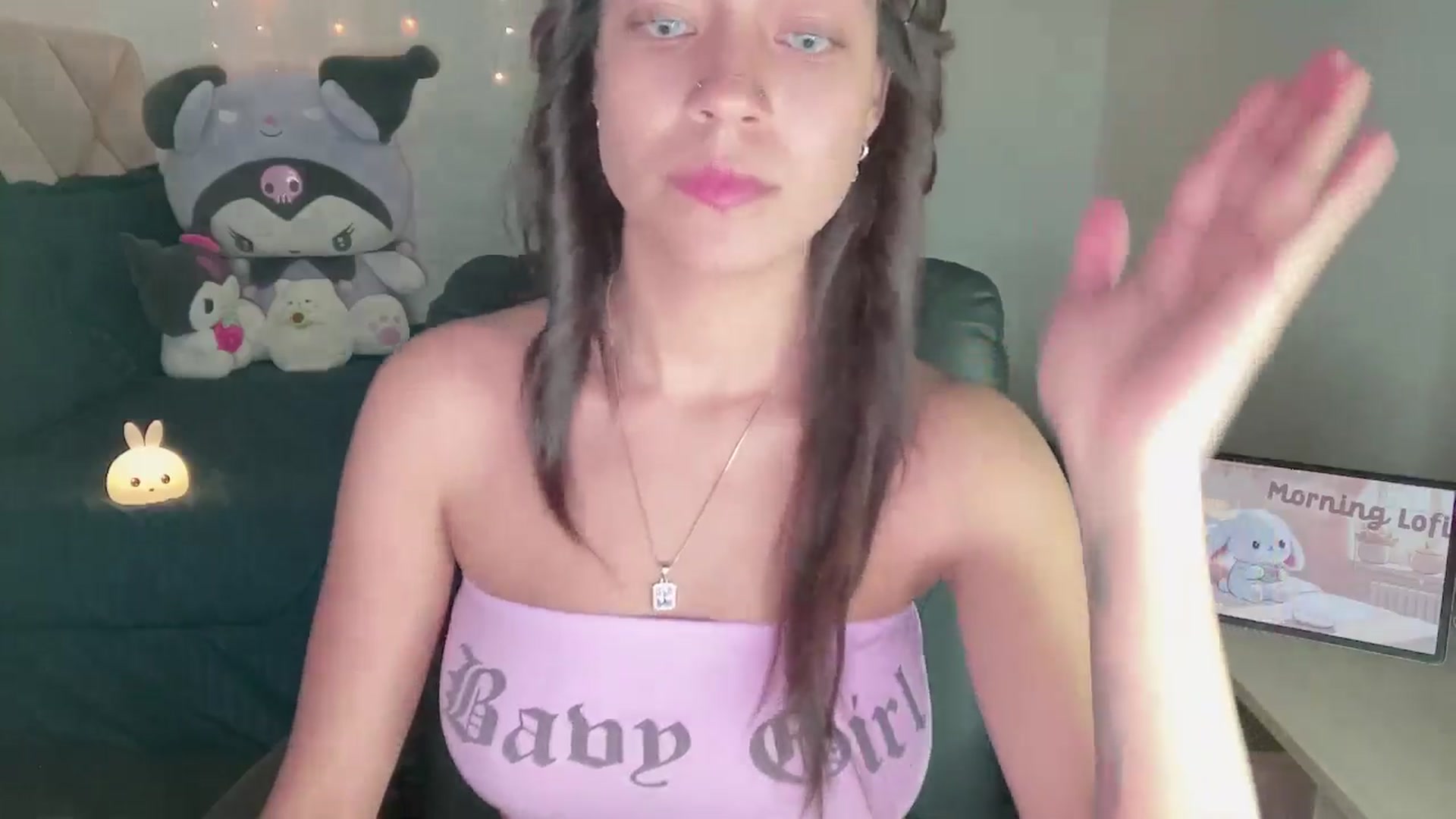 Gallery image thumbnail from Oxxme_'s myfreecams stream on, 11/27/2024, 02:56 image 16 of 20