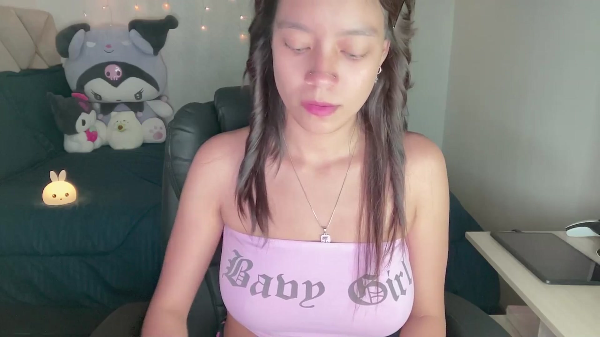 Gallery image thumbnail from Oxxme_'s myfreecams stream on, 11/27/2024, 05:33 image 18 of 20