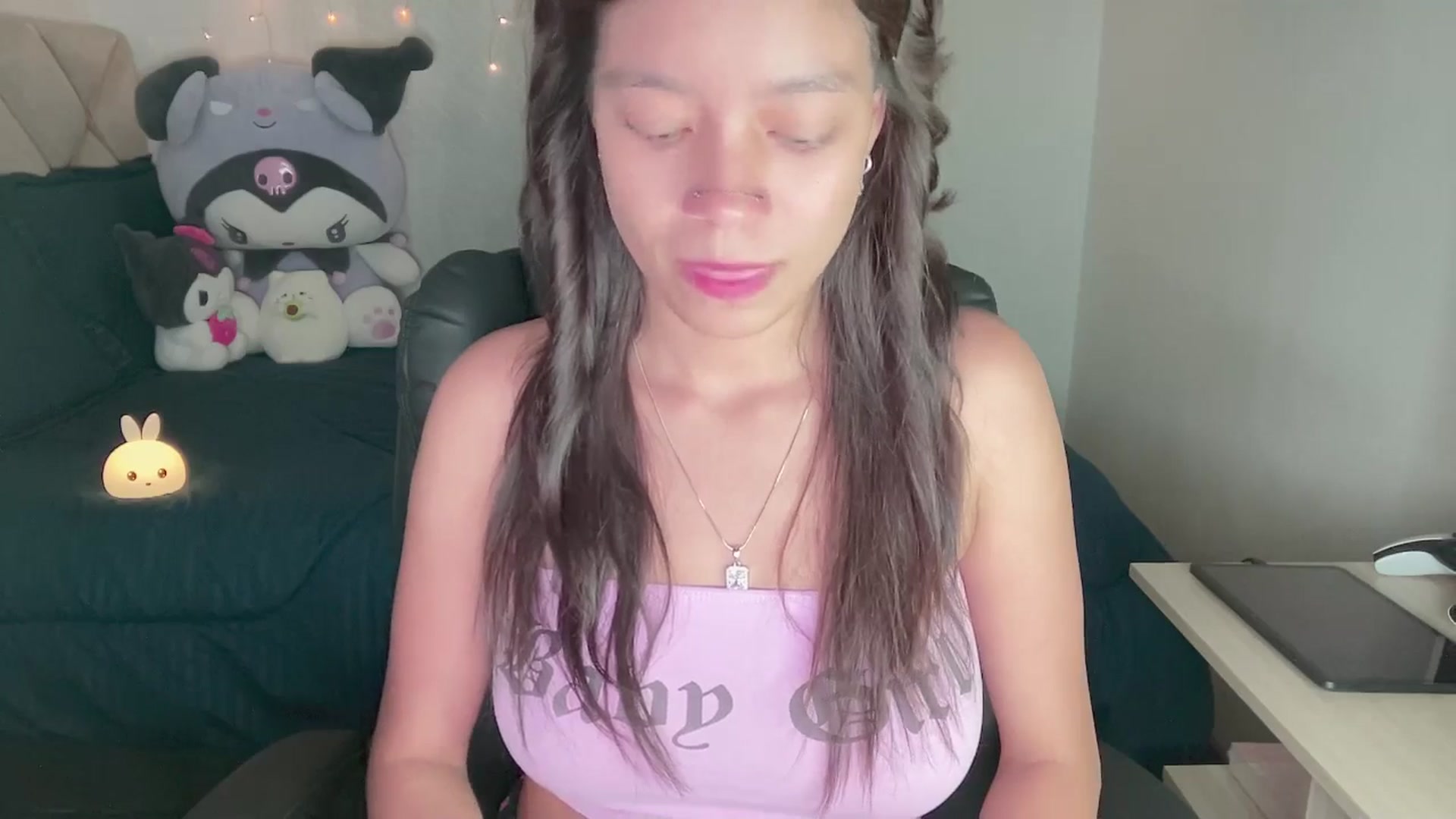 Gallery image thumbnail from Oxxme_'s myfreecams stream on, 11/27/2024, 05:33 image 10 of 20