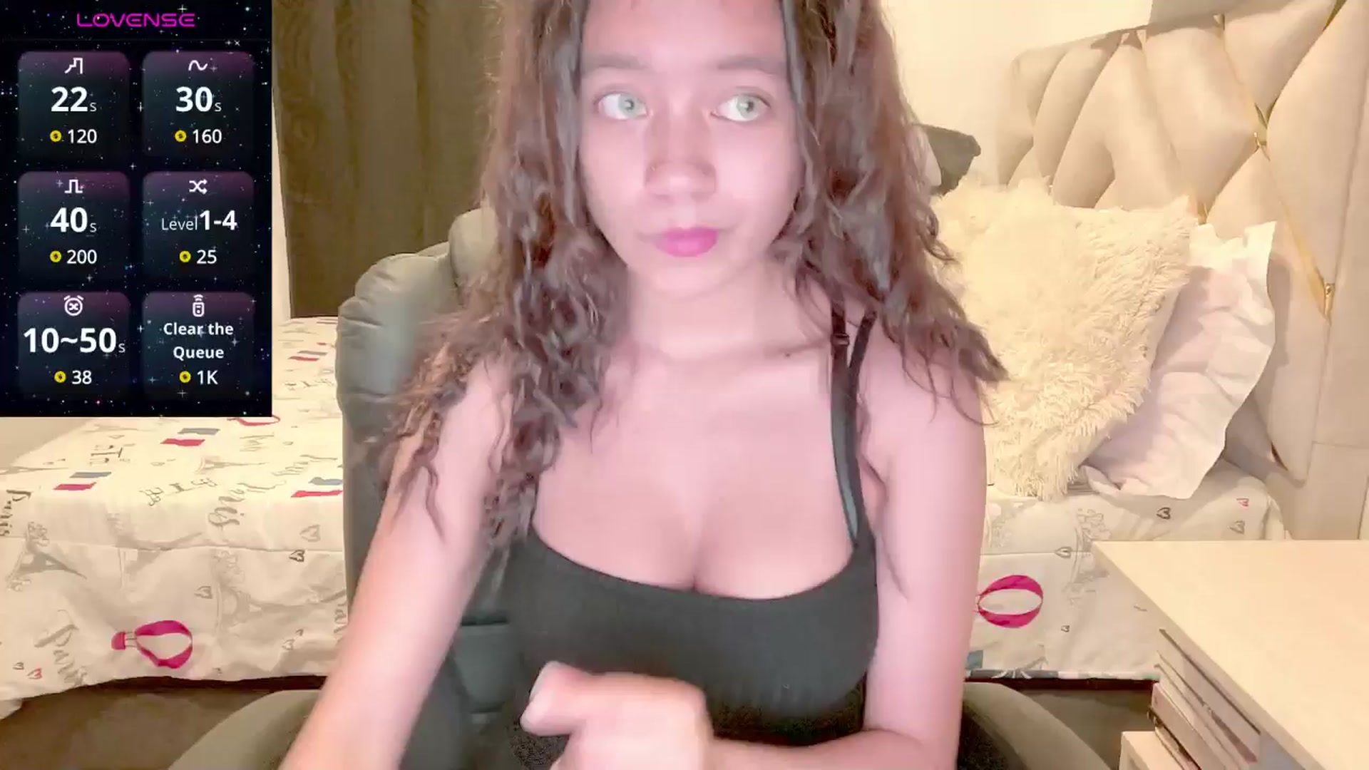 Gallery image thumbnail from Oxxme_'s myfreecams stream on, 04/05/2025, 01:44 image 1 of 20