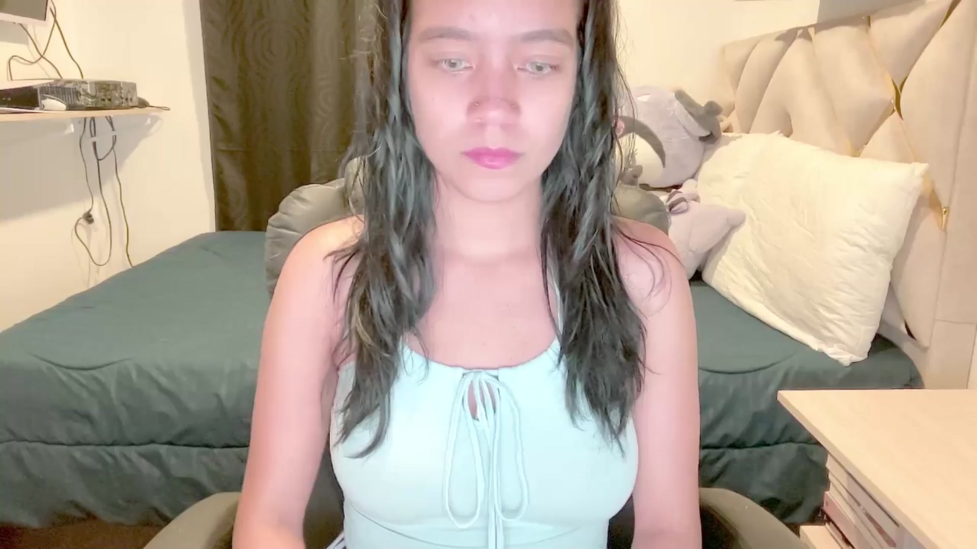 Gallery image thumbnail from Oxxme_'s myfreecams stream on, 04/18/2025, 01:14 image 2 of 20