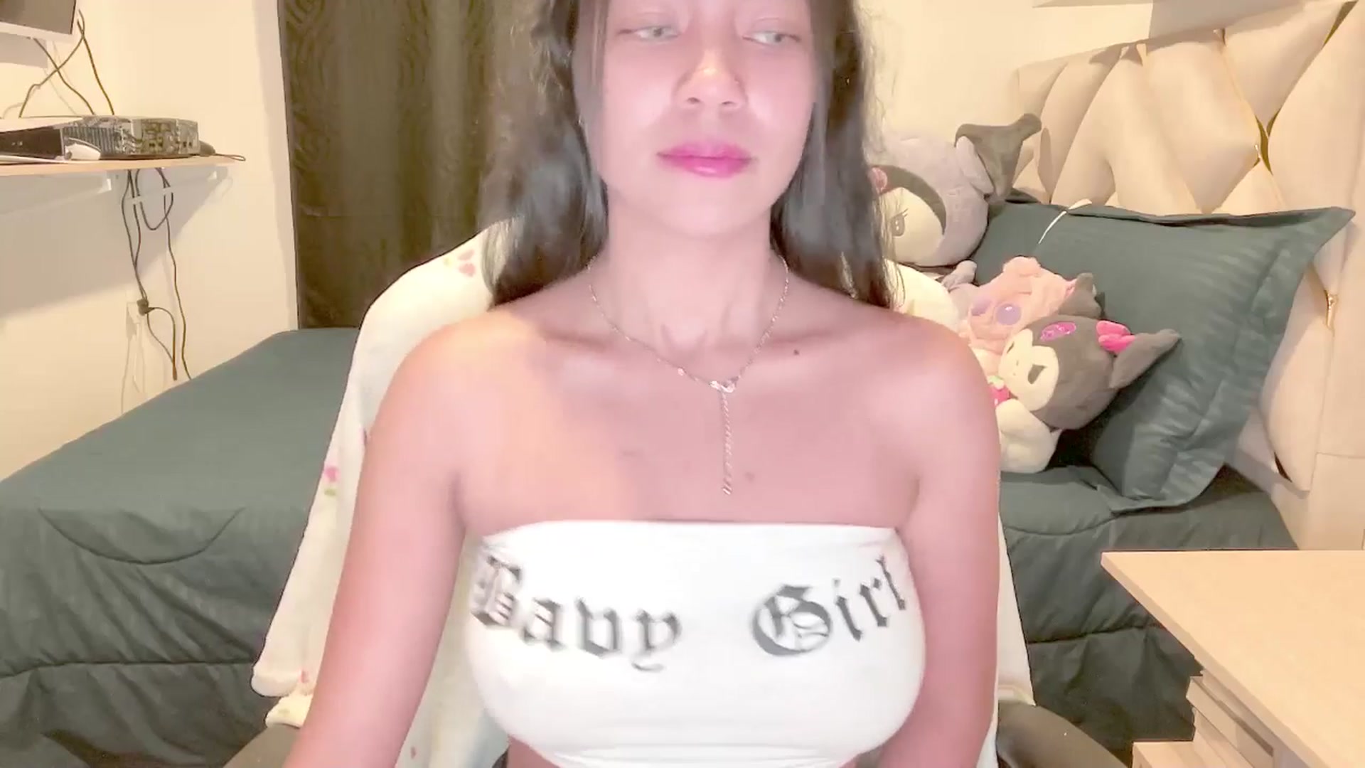 Gallery image thumbnail from Oxxme_'s myfreecams stream on, 05/27/2025, 02:01 image 2 of 20