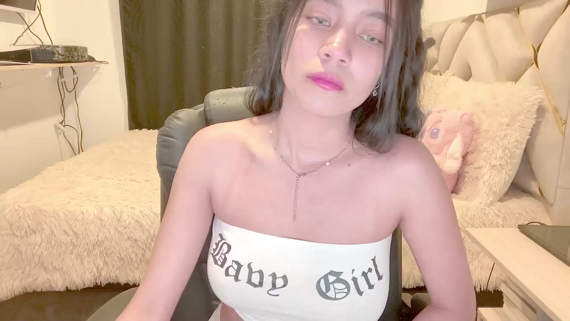 Gallery image thumbnail from Oxxme_'s myfreecams stream on, 06/13/2025, 03:44 image 20 of 20