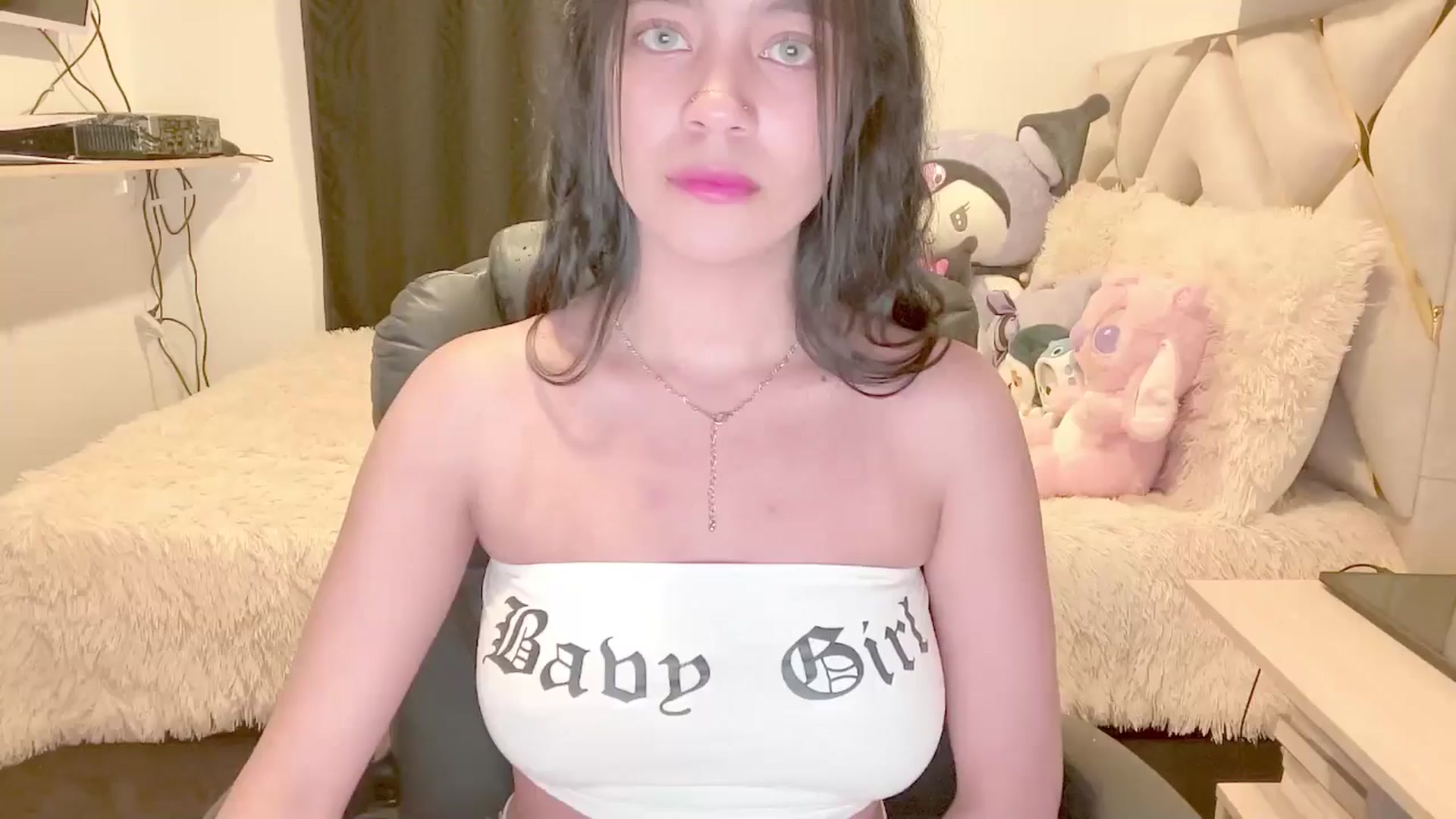 Gallery image thumbnail from Oxxme_'s myfreecams stream on, 06/13/2025, 05:51 image 9 of 20